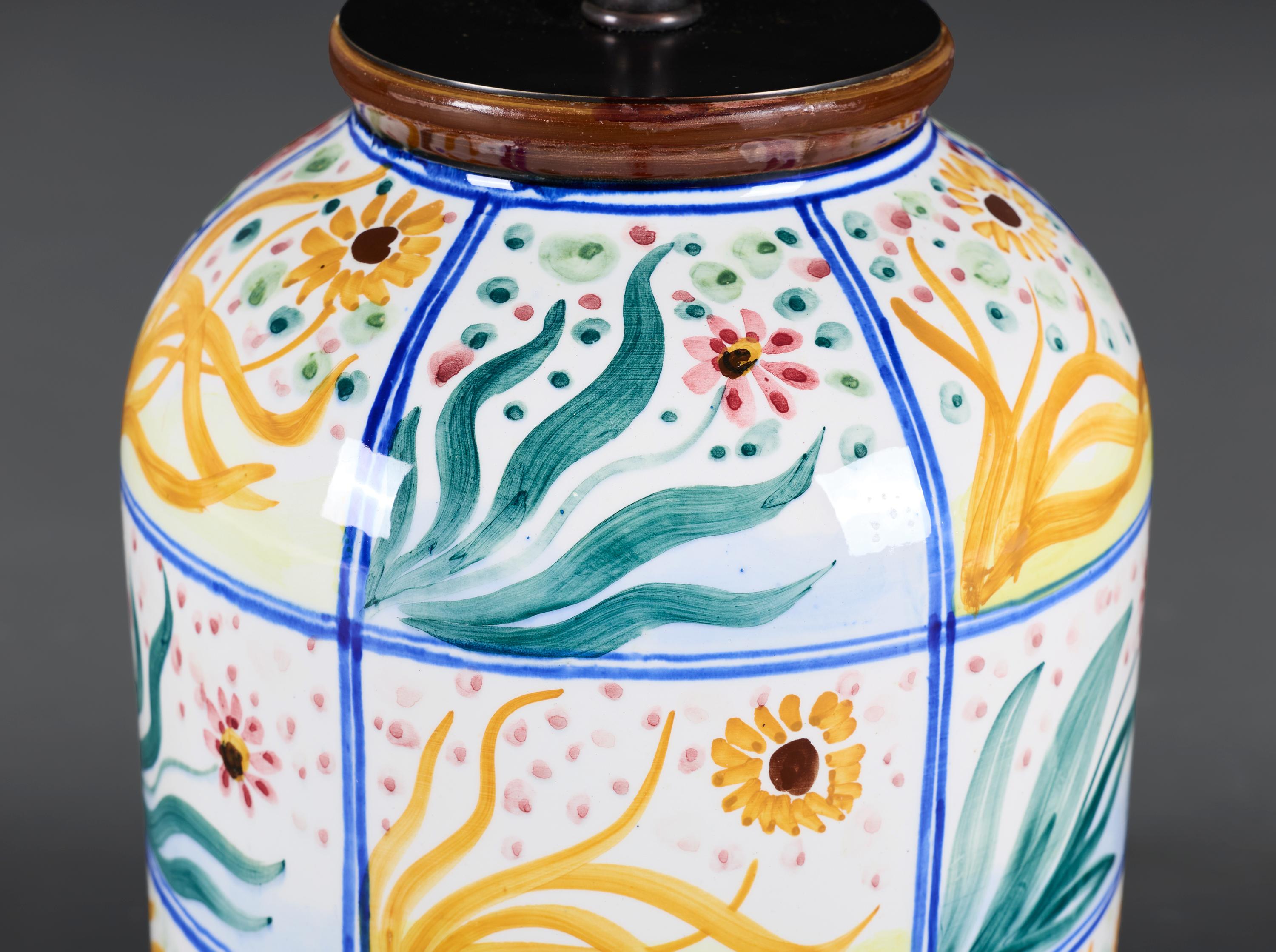 Poteries Paire inhabituelle de jarres en poterie polychrome italienne utilisées comme lampes en vente