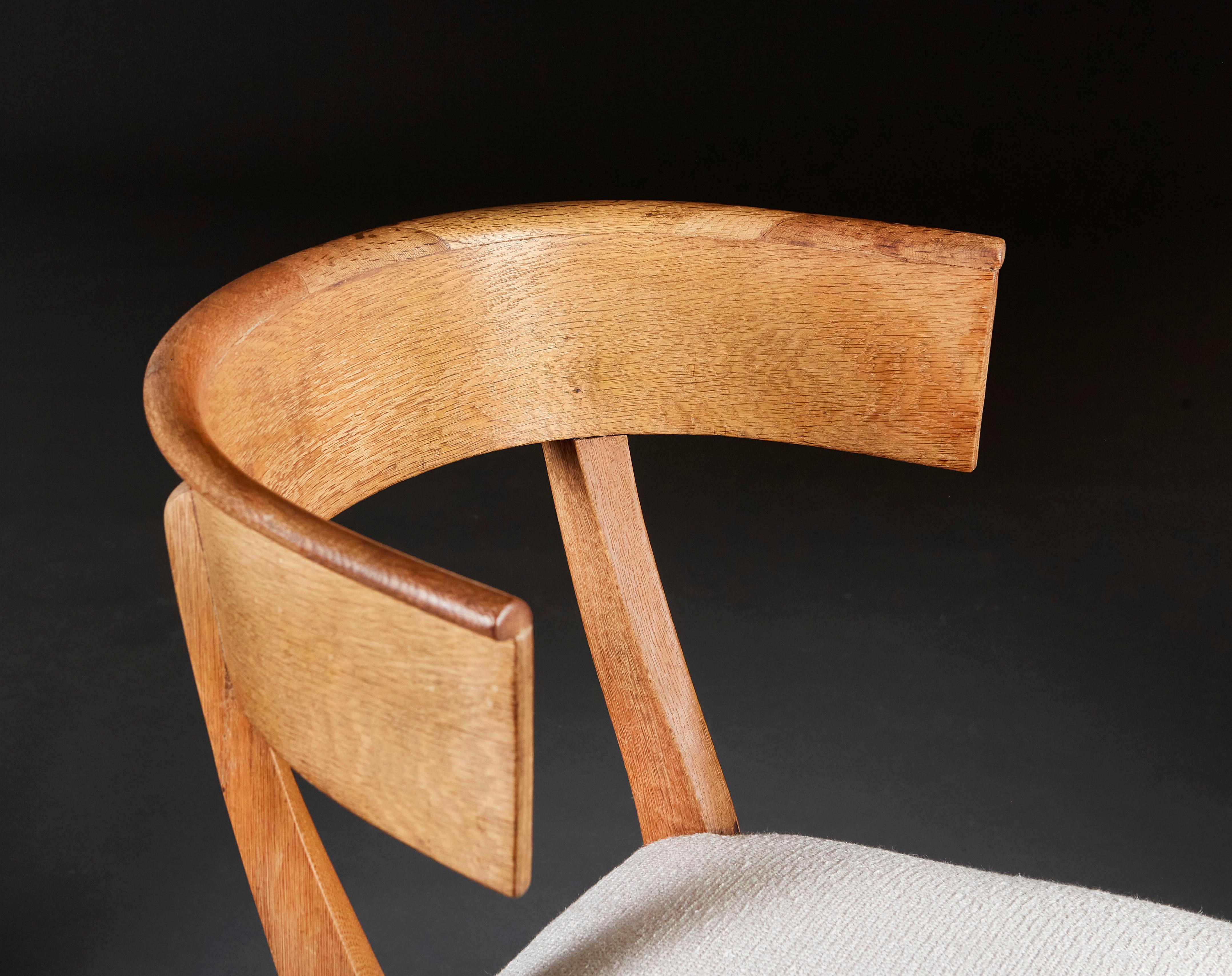 English Unusual Pair of Oak Klismos Chairs