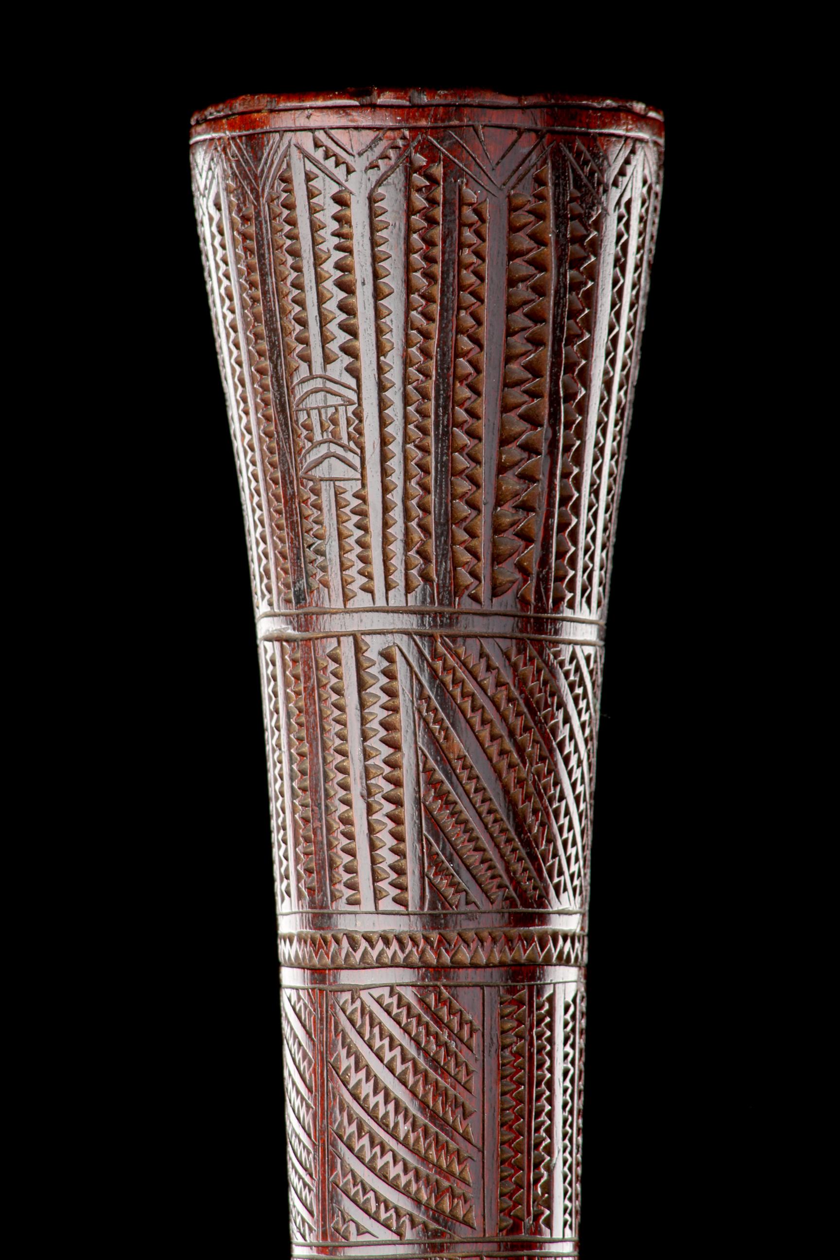An Unusual Polynesian Fighting Club of Tapered ‘Pole’ Form For Sale 3