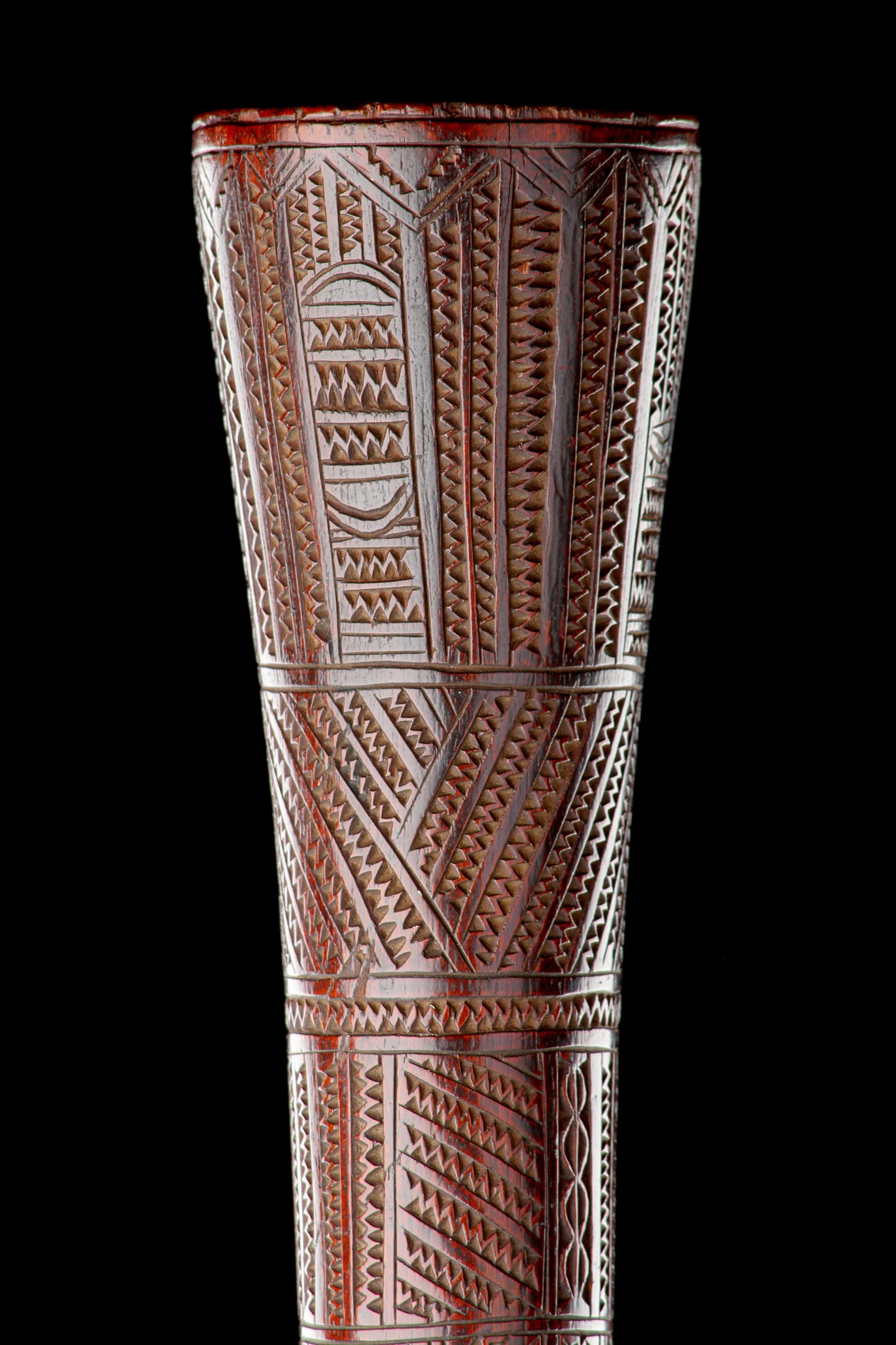 An Unusual Polynesian Fighting Club of Tapered ‘Pole’ Form For Sale 2