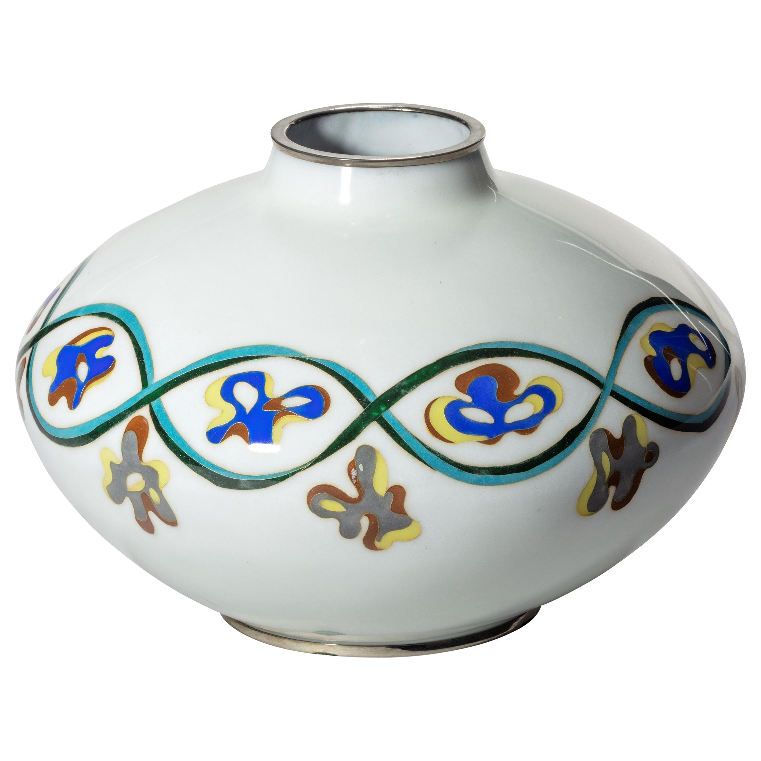 Ungewöhnliche Cloisonné-Vase aus der Showa-Periode