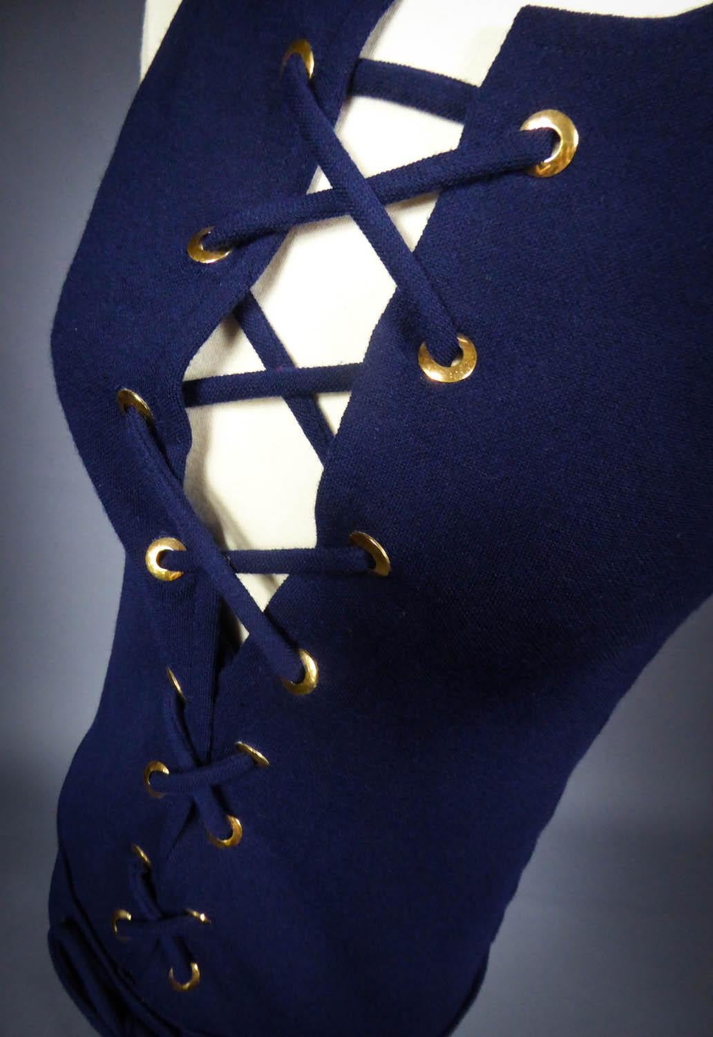 Un corsage couture Yves Saint Laurent numéroté 18603, collection 1967 en vente 8