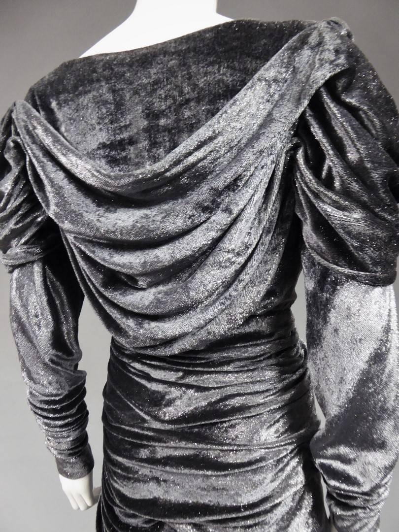 Yves Saint Laurent Couture Abendkleid aus Samt, Herbst 1982 im Angebot 7