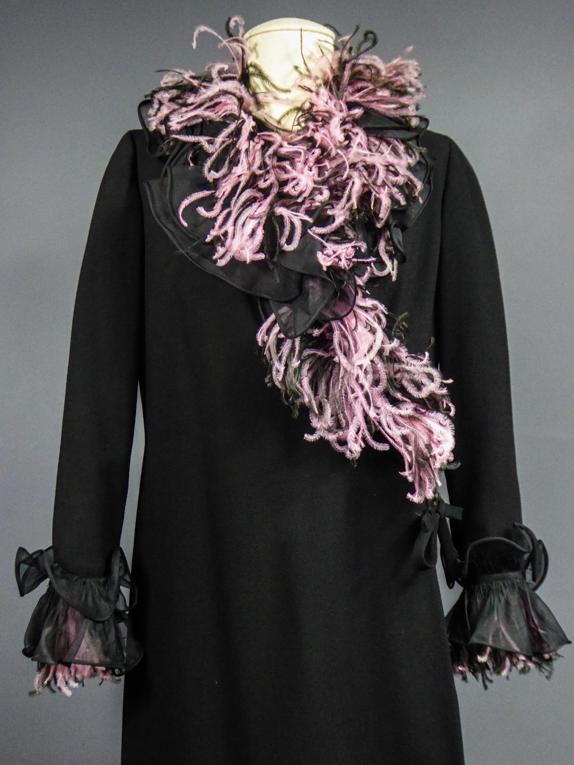 An Yves Saint Laurent Haute Couture Coat Dress Numbered 29390 Circa 1970/1980 In Good Condition For Sale In Toulon, FR