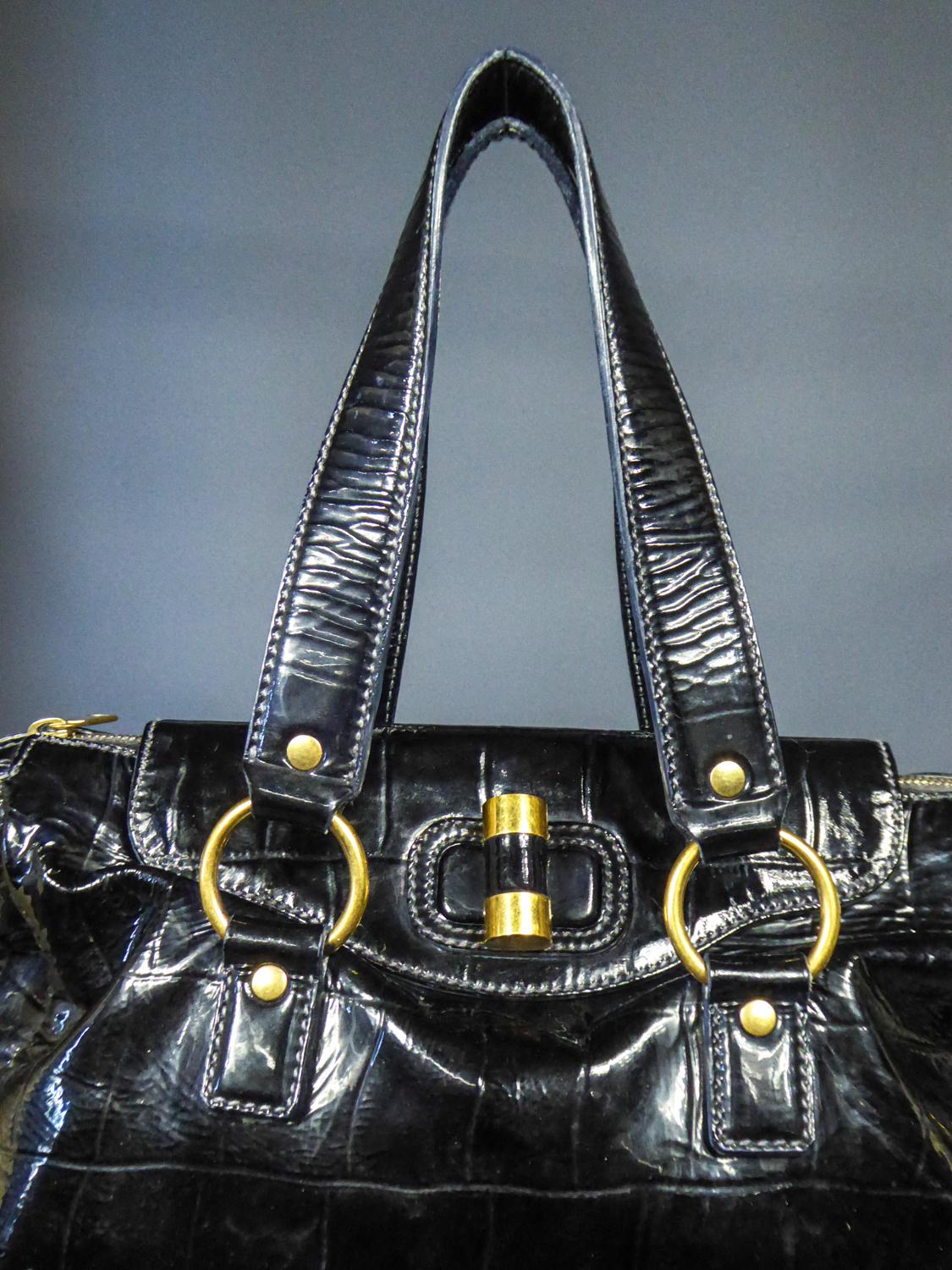 Noir Sac Yves Saint Laurent Rive Gauche en vinyle verni noir Circa 1990 en vente