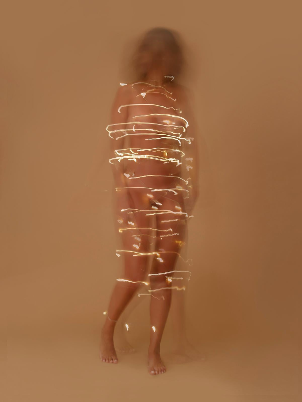 Contemporary lenticular photography - Ana D. & Noora K. - Nude portrait 