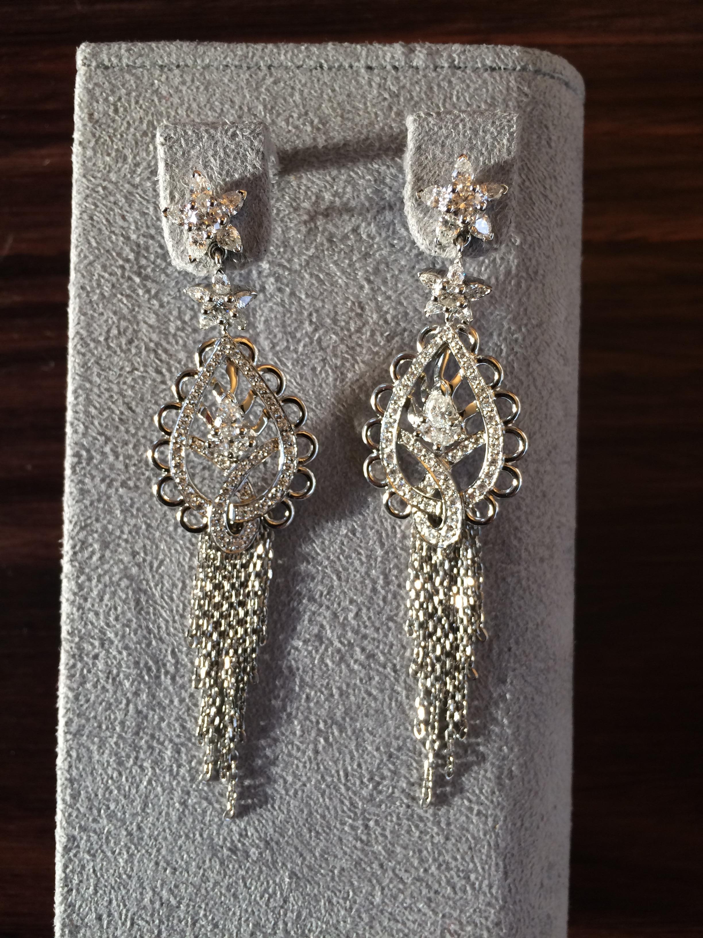 Ana de Costa Platinum White Diamond Paisley Chain Drop Earring Pendant Set In New Condition For Sale In London, Kent