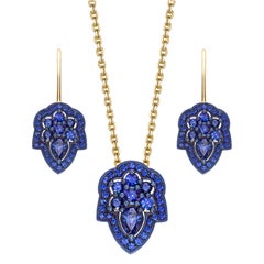Ana de Costa Yellow Gold Blue Sapphire Pear Drop Earring Chain Pendant Set