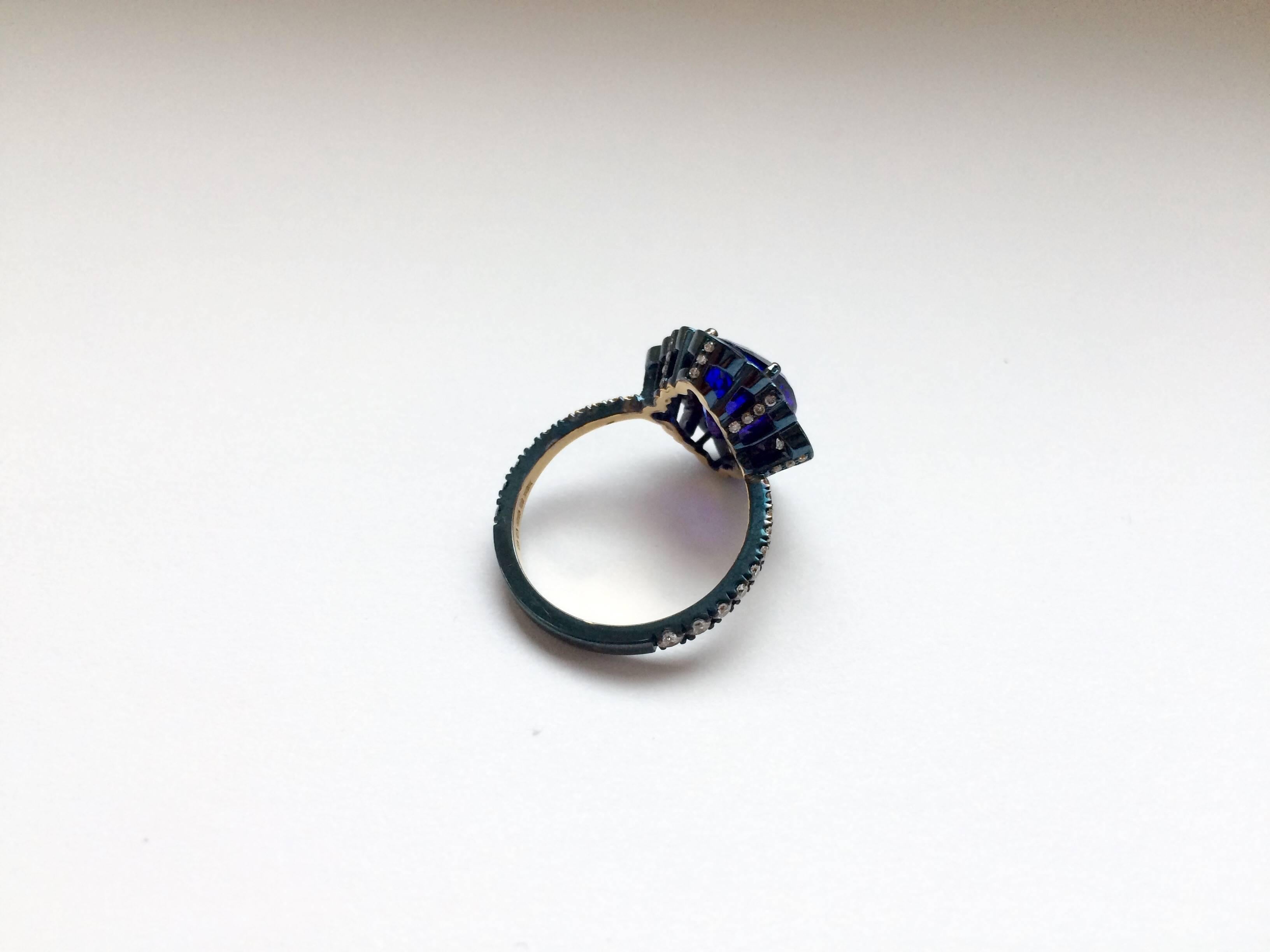 Contemporary Ana De Costa Yellow Gold Blue Tanzanite White Diamond Cocktail Engagement Ring For Sale
