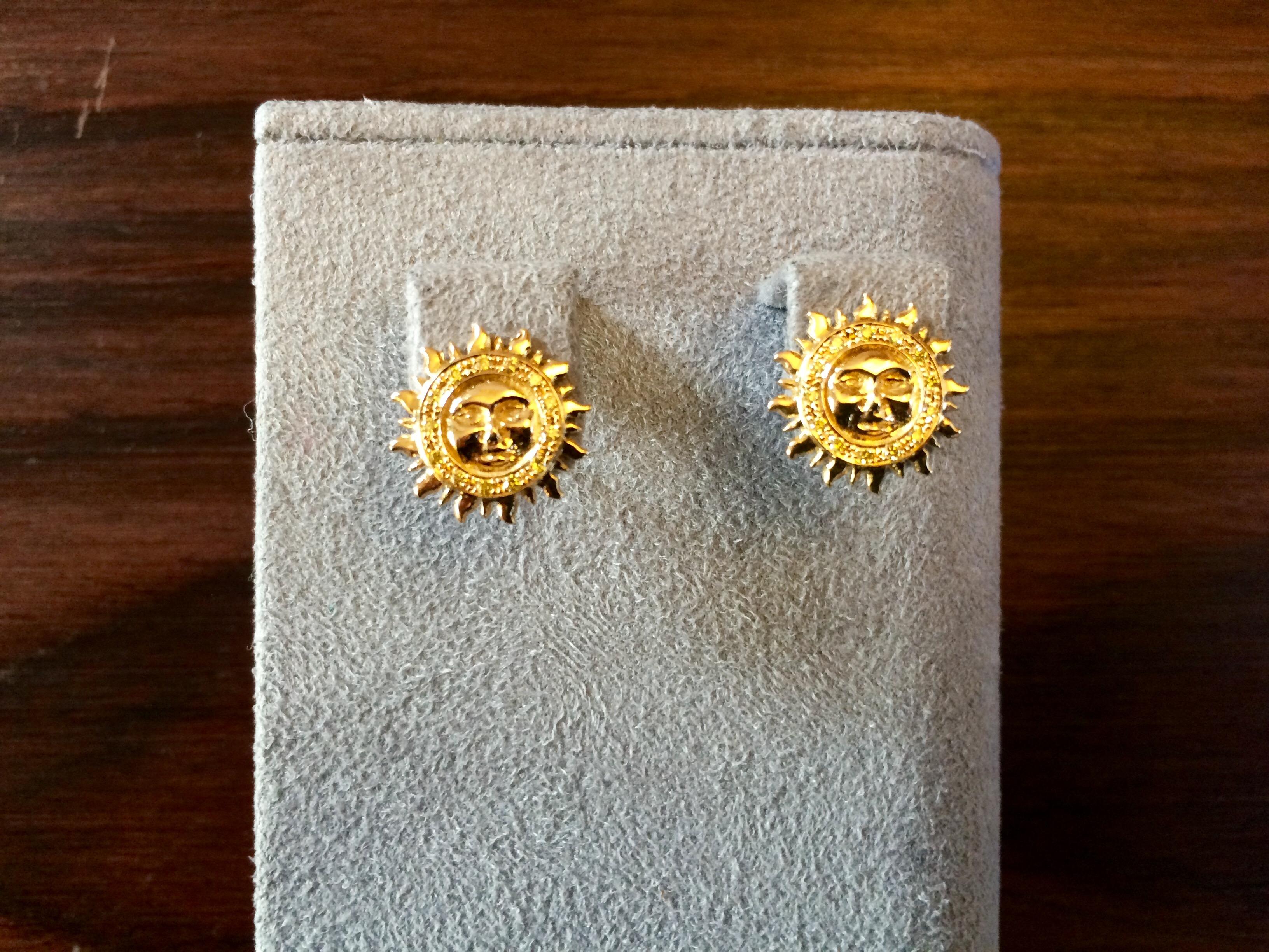 Ana De Costa Yellow White Gold White Diamond Sun Moon Circular Stud Earrings In New Condition For Sale In London, Kent