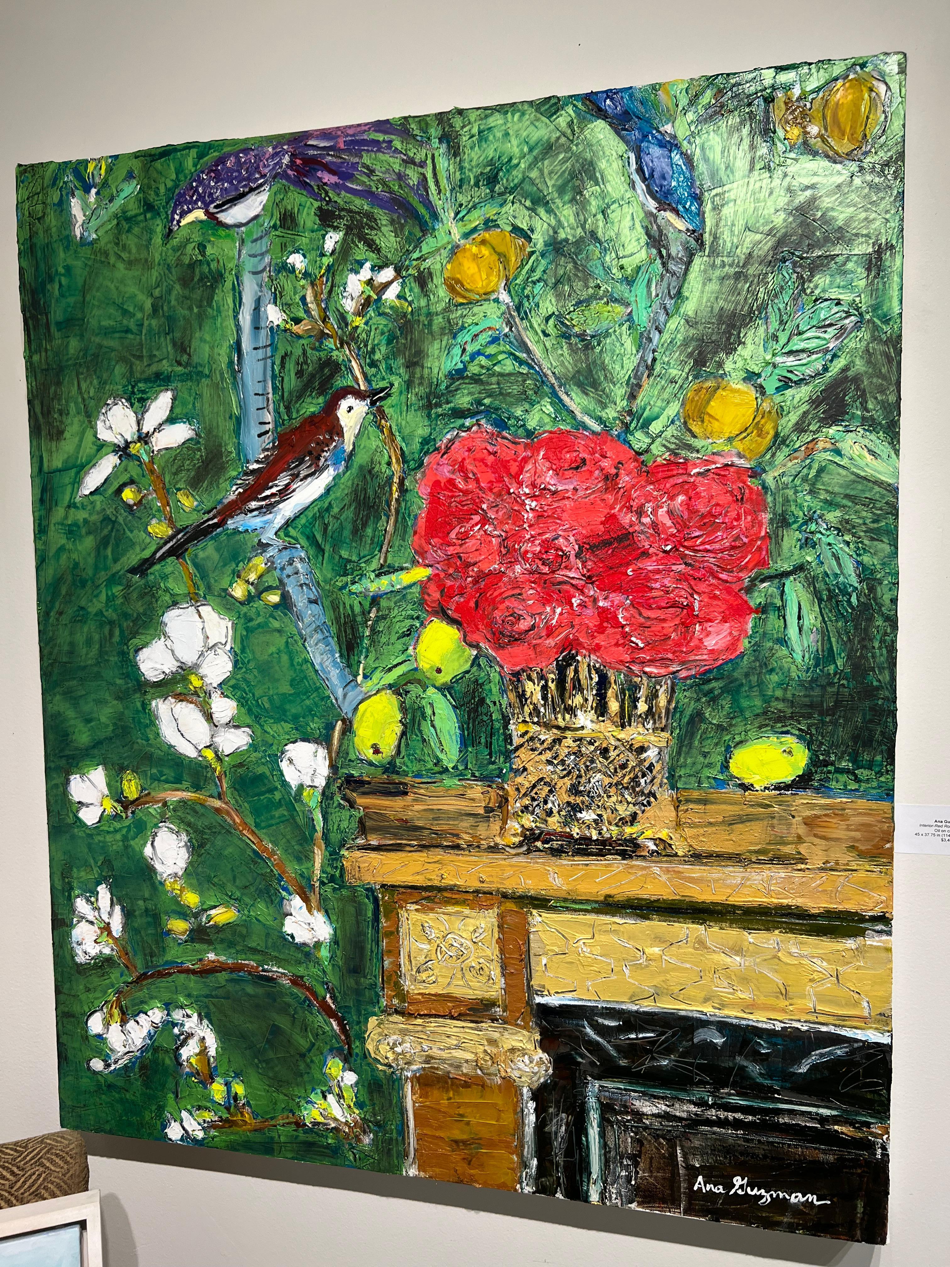 Interno: rose rosse e uccelli - Painting di Ana Guzman