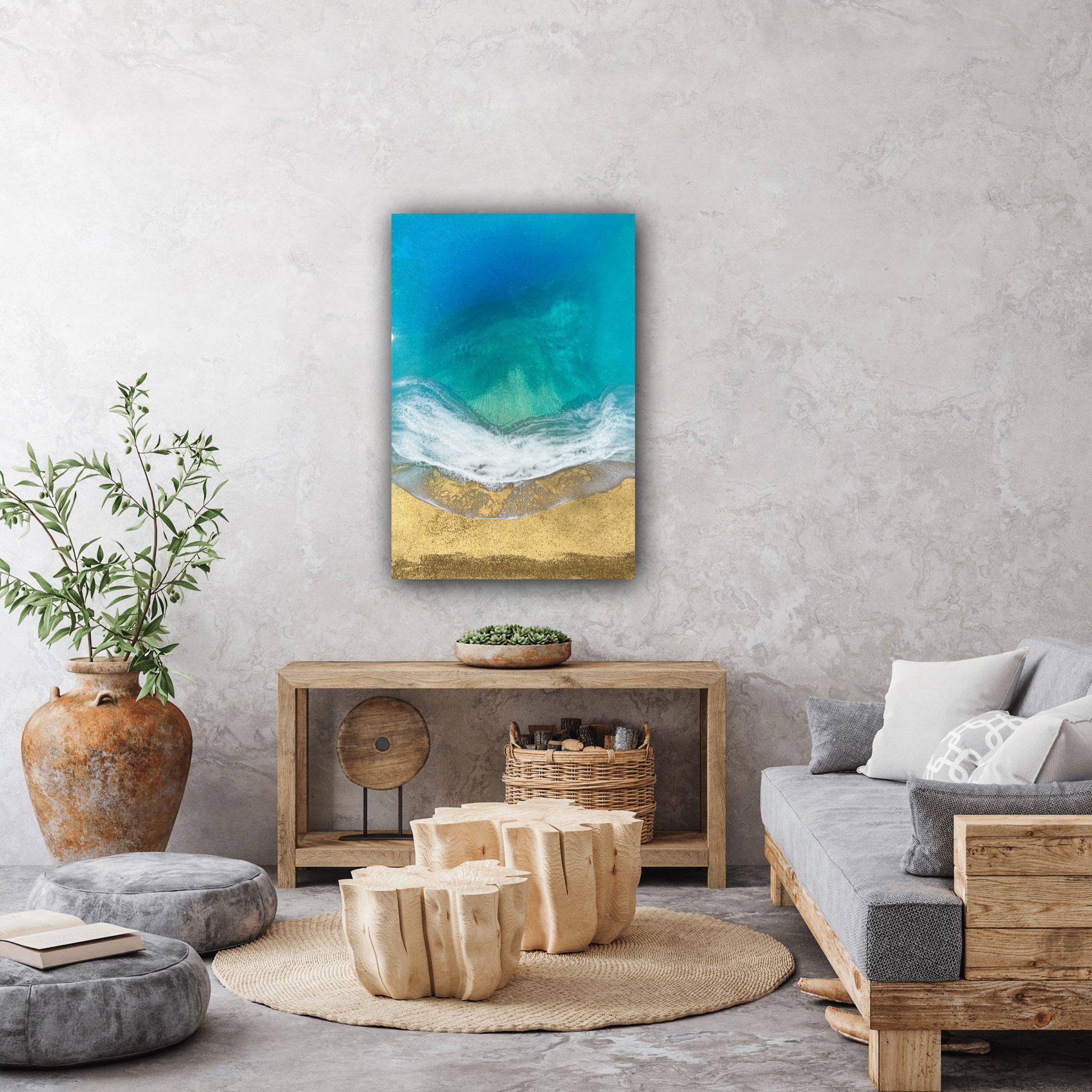 Einzigartiges Gemälde aus Kunstharz mit goldenem Sandstrand und schäumenden, plätschernden Wellen, inspiriert von den Turks- und Caicosinseln    Dieses Gemälde muss nicht gerahmt werden, das gemalte Bild erstreckt sich über alle vier Seiten, es ist