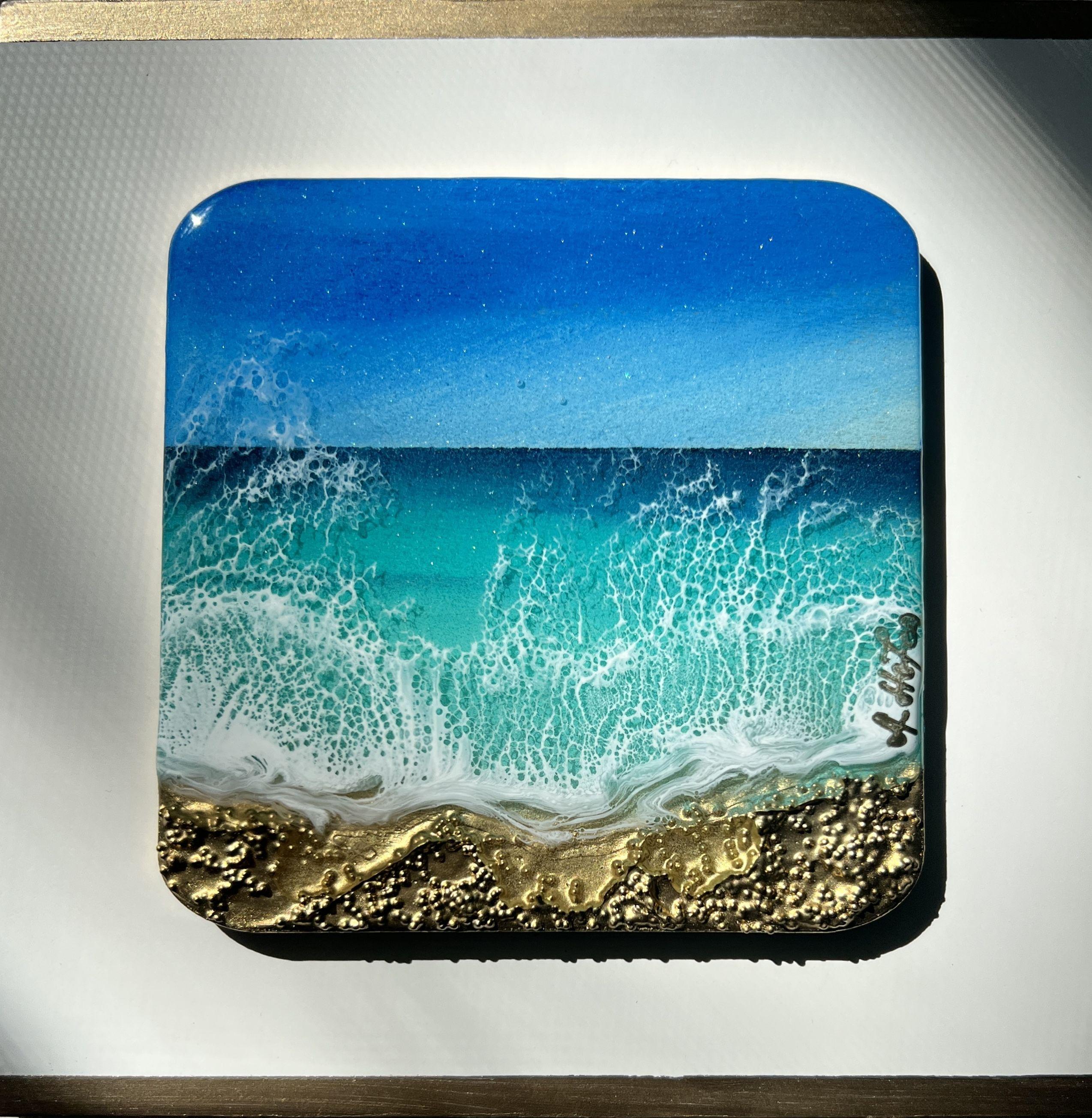 Miniature round ocean painting     Inspired by The Turks And Caicos ocean colors  Different shades of blue tones, turquoise, teal, aqua, gold and white  This painting does not need to be framed, the painted image extends over the sides, it is wired,