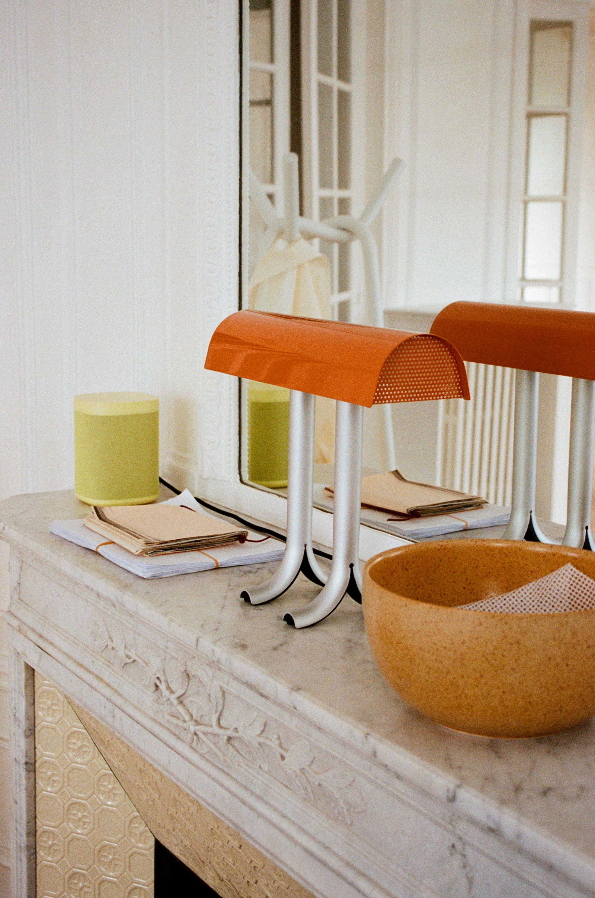 Lámpara de mesa Anagram, naranja oscuro, acero by Sam Weller for Hay Siglo XXI y contemporáneo en venta