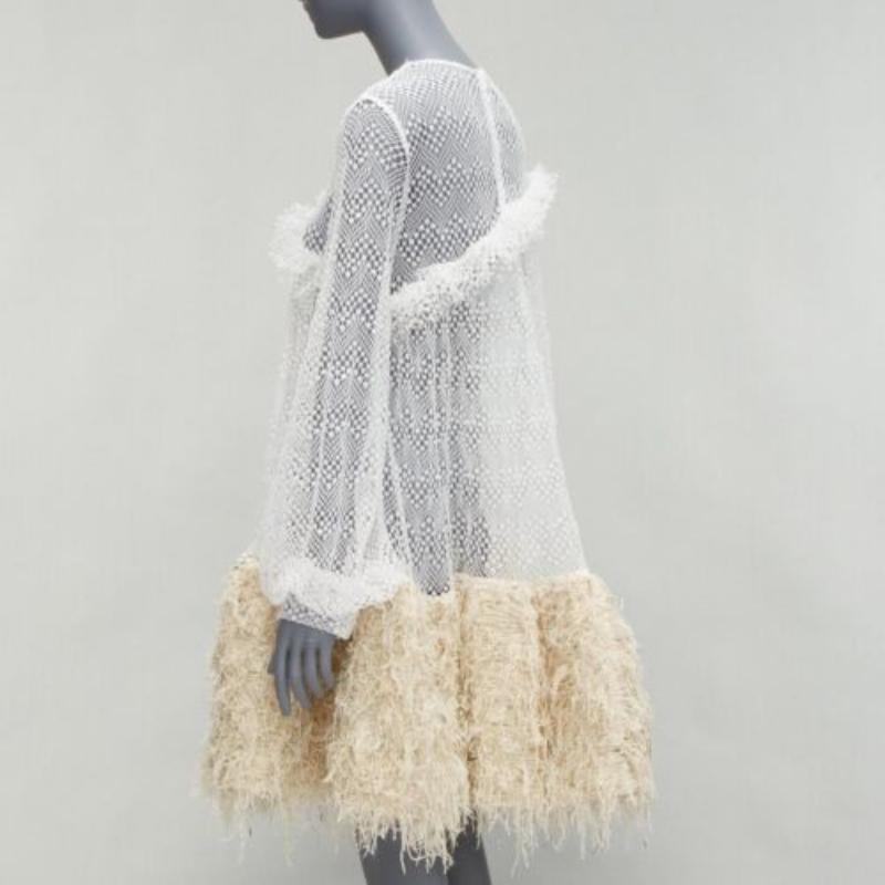ANAIS JOURDEN 2018 Runway robe jupe à franges en filet blanc beige FR38 M en vente 1