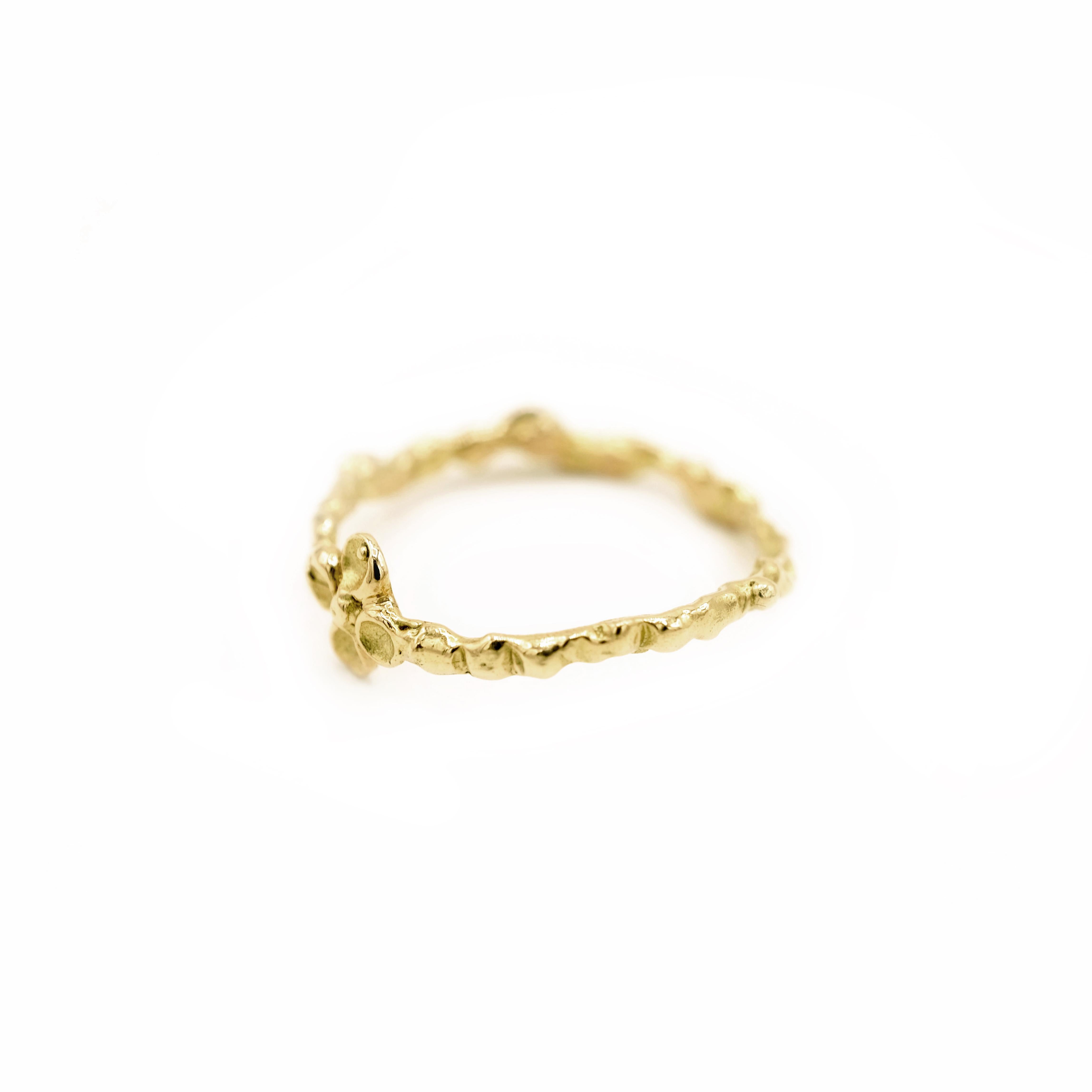 Women's 18 Karat Yellow Gold Engagement Band Ring For Sale