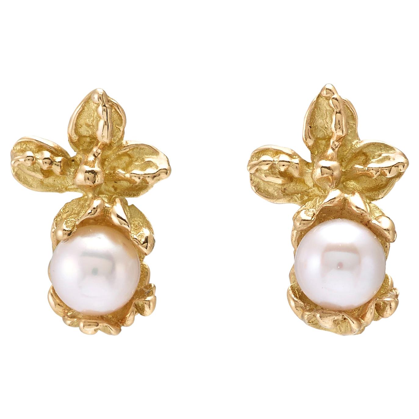 18 Karat Yellow Gold Akoya Pearl Engraved Drop Stud Earrings For Sale