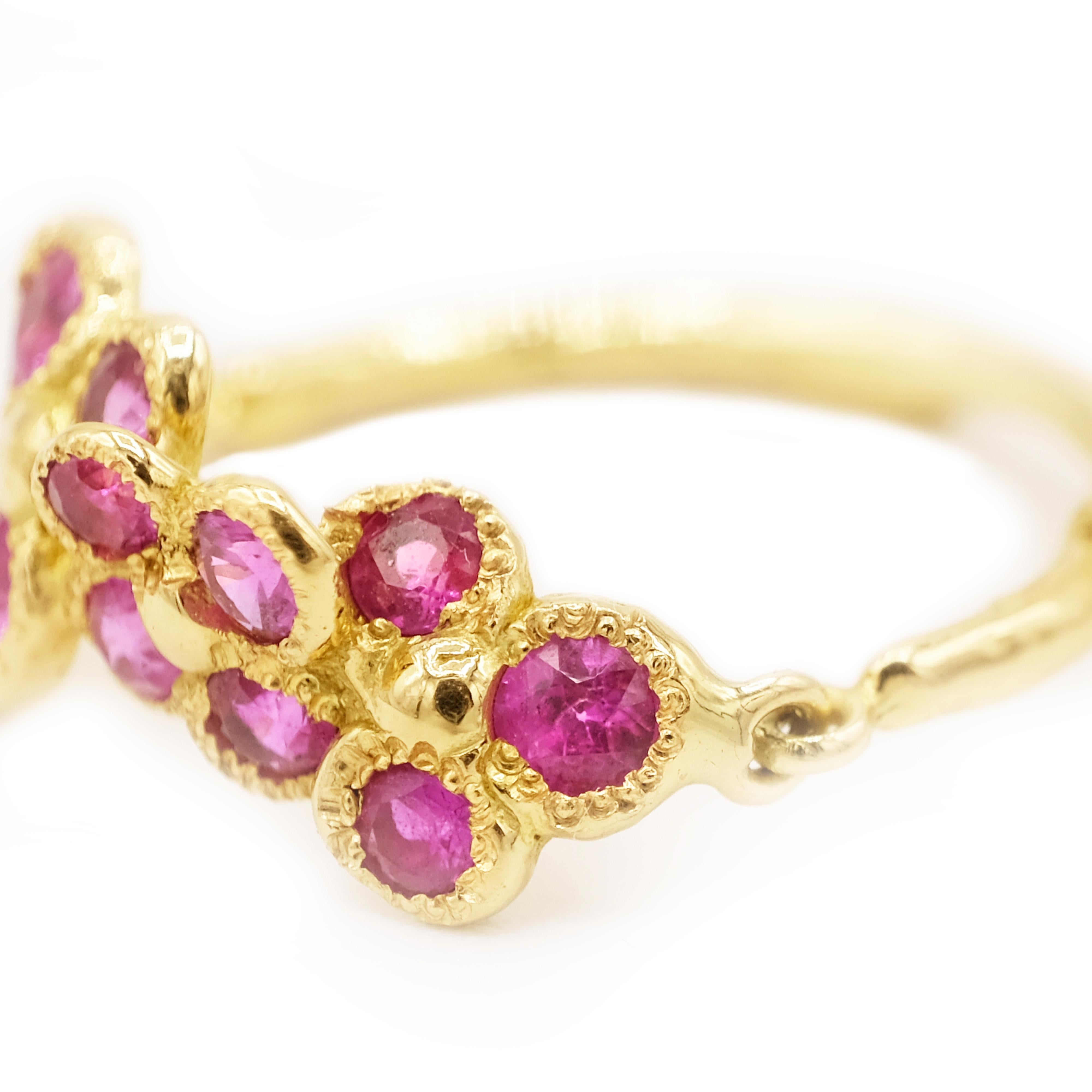 Women's 18 Karat Yellow Gold Pink Sapphire Chiseled Flower Band Ring For Sale