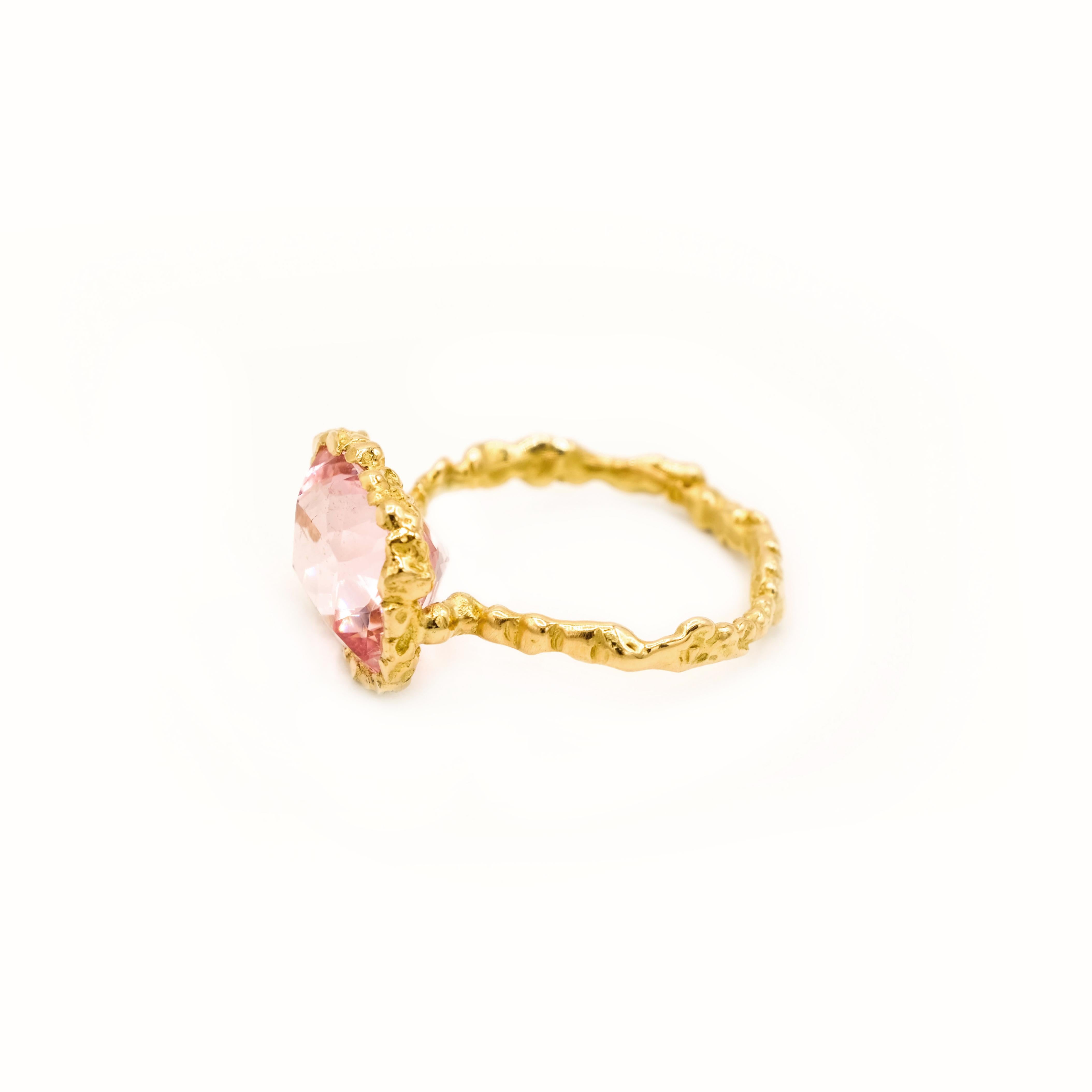 Women's 18 Karat Yellow Gold Square Pink Tourmaline Textured Band Ring For Sale