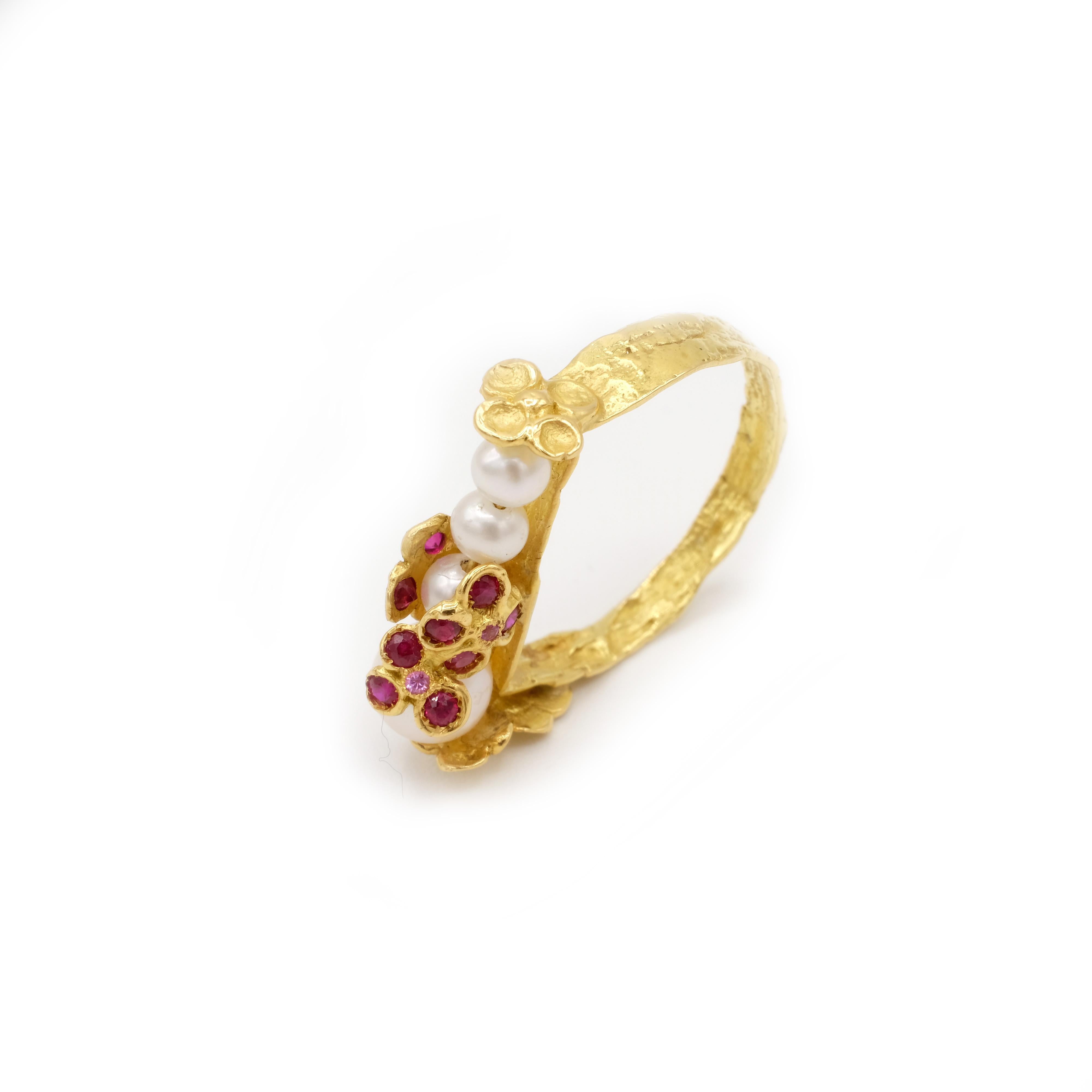 Round Cut 18 Karat Yellow Gold Ruby Sapphire Akoya Freshwater Pearl Cocktail Cluster Ring For Sale
