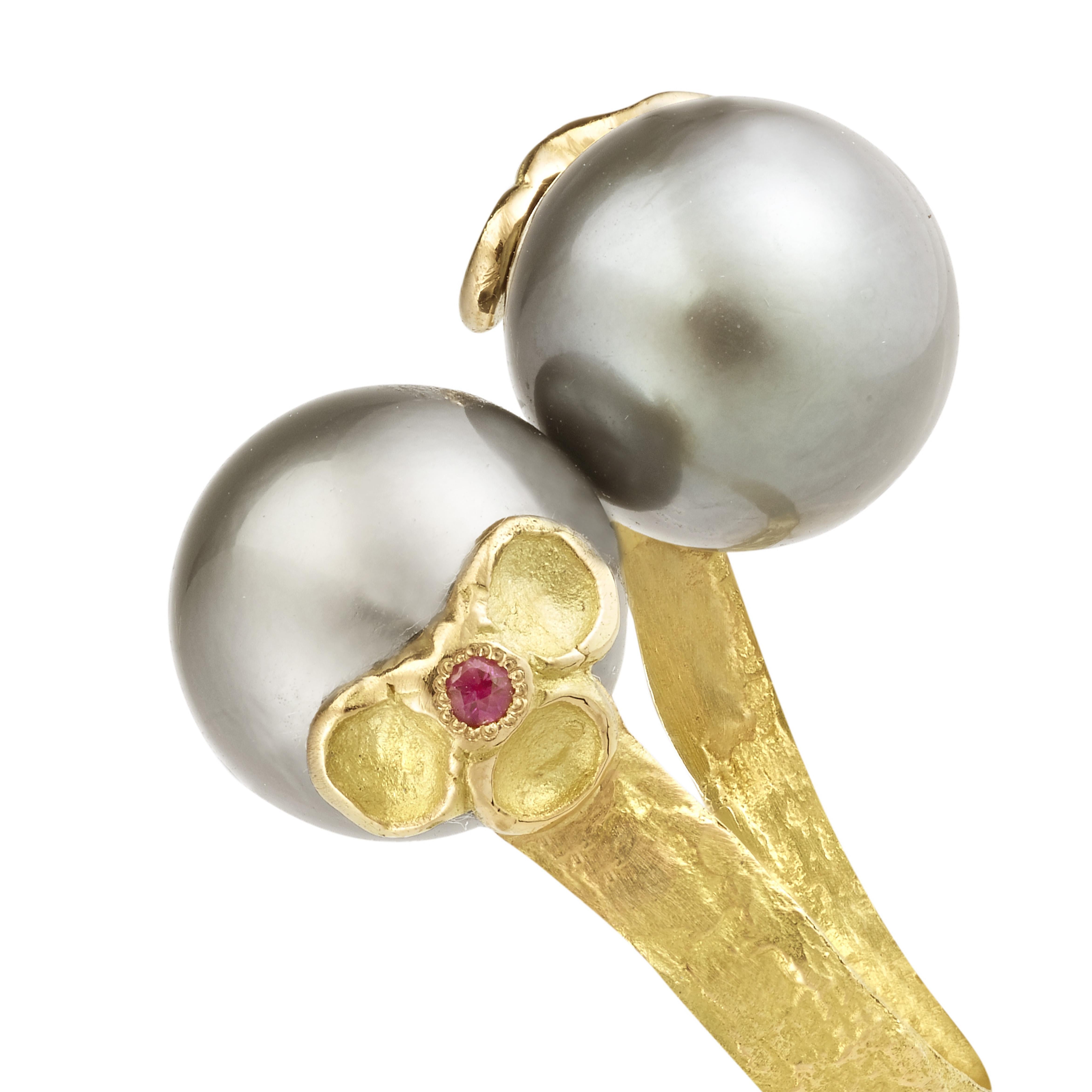 Contemporary 18 Karat Yellow Gold Tahiti Pearl Ruby Flower Cocktail Ring For Sale