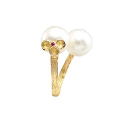 18 Karat Yellow Gold White Freshwater Pearl Ruby Flower Ring