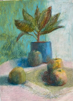 Bodegón con manzanas verdes, tamaño mediano, azules, frutas, flores, vertical