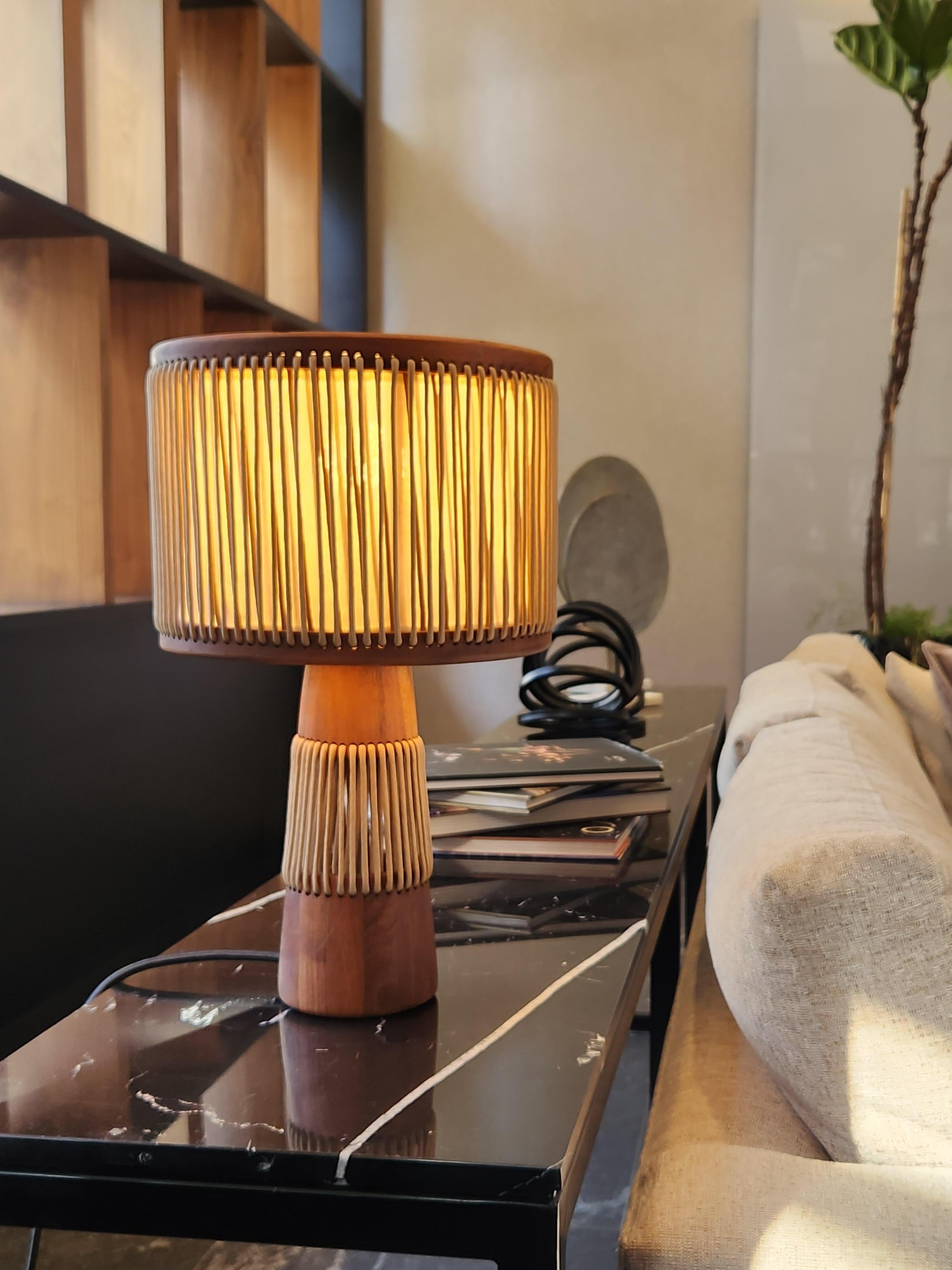 Anaka Table Lamp by Saadia Design In New Condition For Sale In Geneve, CH