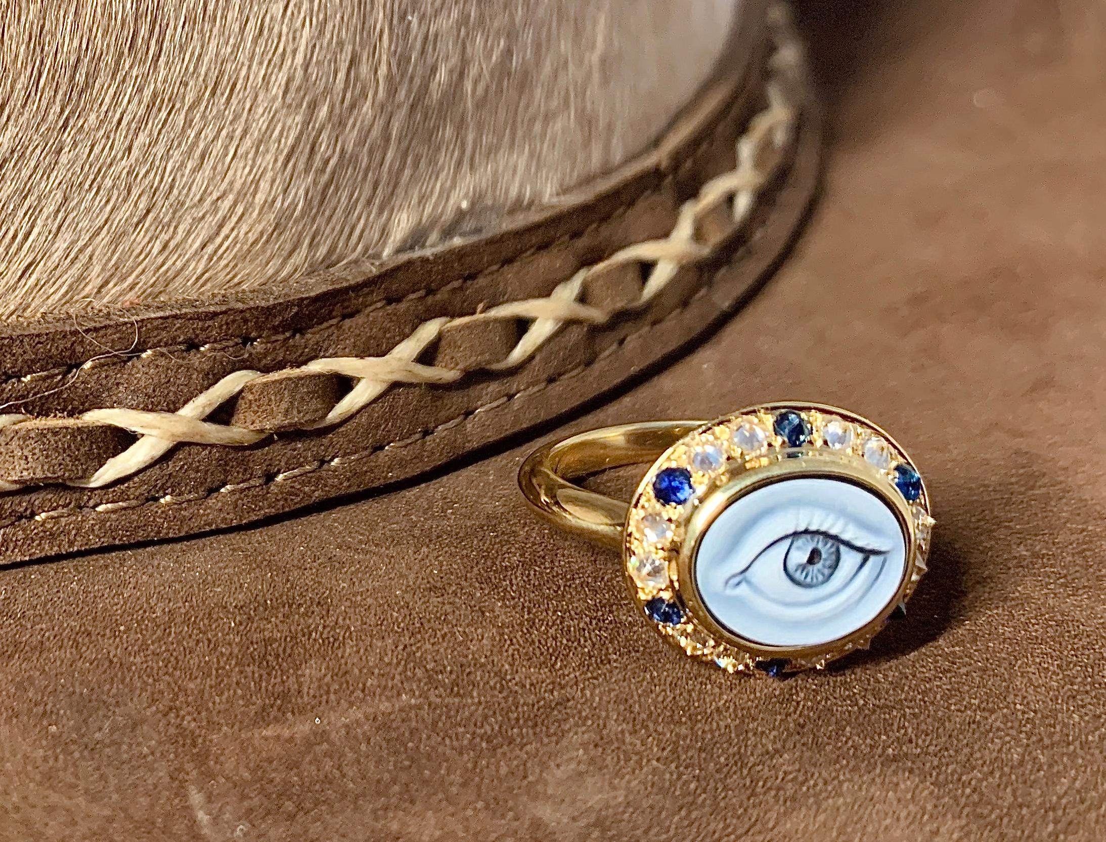 AnaKatarina Customizable Carved Agate Cameo, 18k Gold, Diamonds 'Eye Love' Ring In New Condition For Sale In Dedham, MA