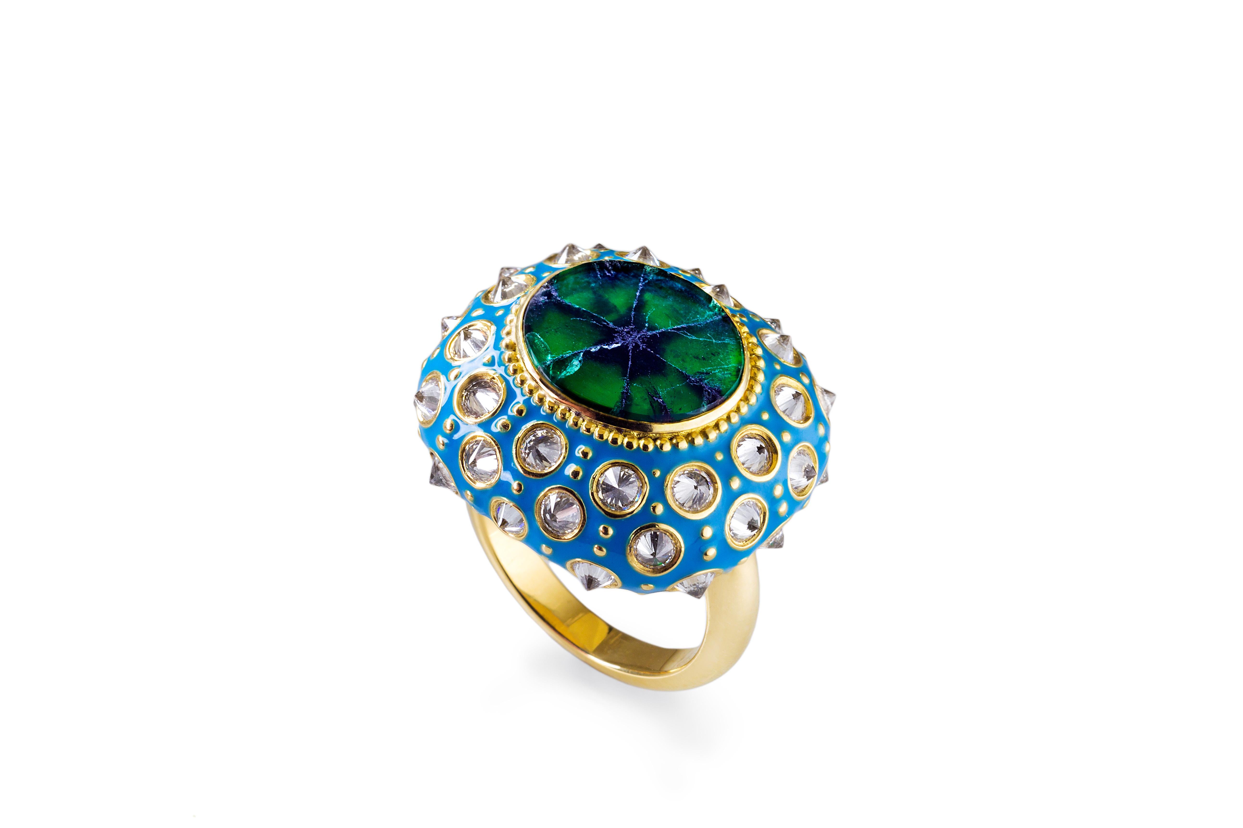ONE-OF-A-KIND

AnaKatarina’s ‘Straight No Chaser’ ‘Ring is an homage to the beautiful sea urchin and its totem of intuition and evolution. This beautiful work of art is one-of-a-kind. A rare Trapaiche emerald adorns the center of the sea urchin