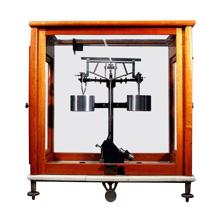Analytical Beam Balance Scientific Scale in Glass Case