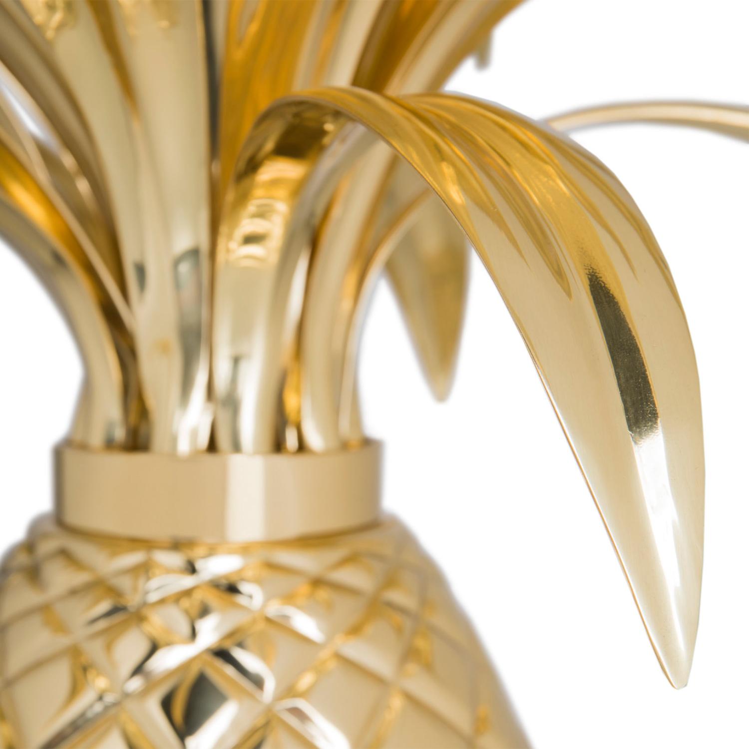 Hand-Crafted Ananas Table Lamp For Sale