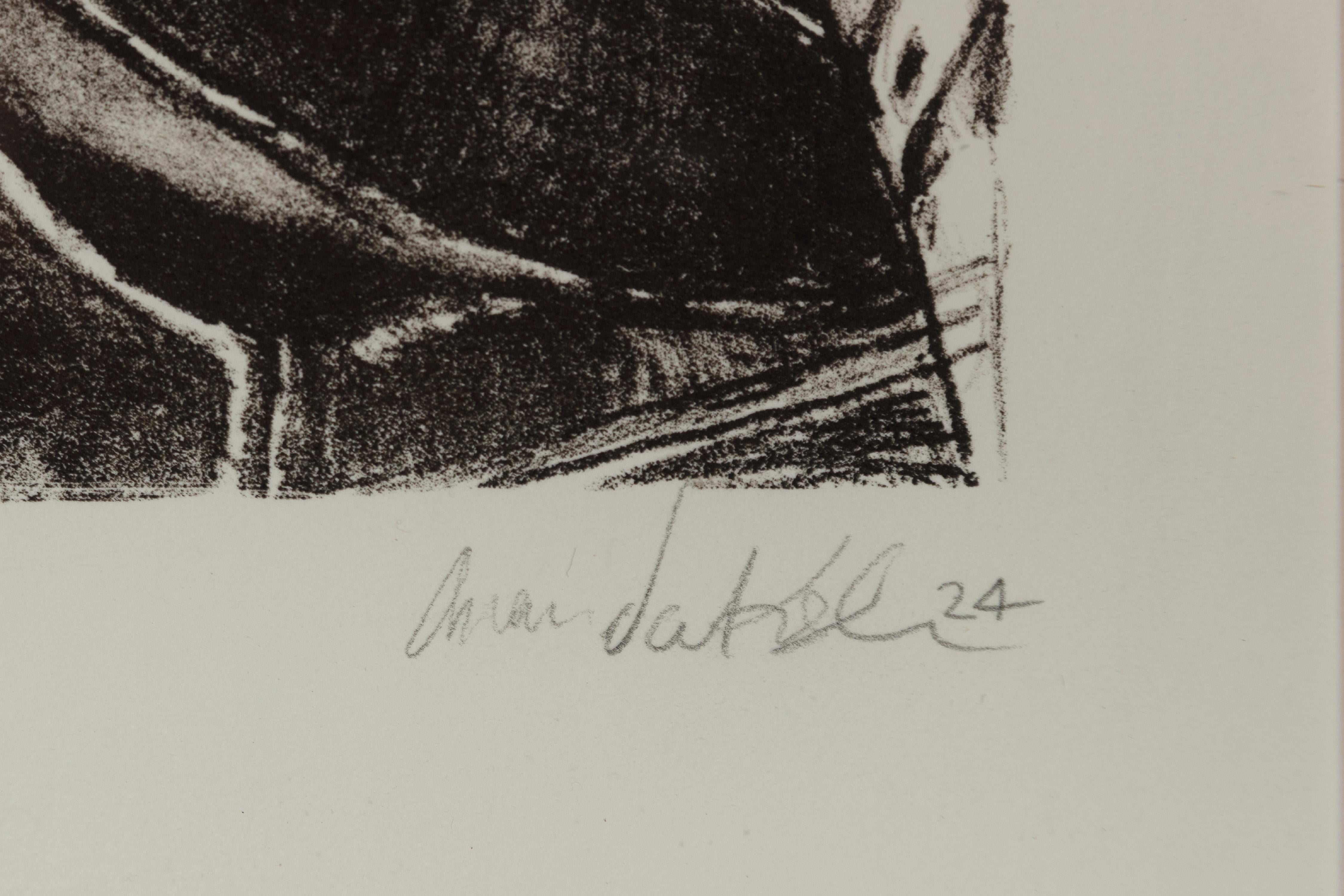 Edición2/10
Firmado abajo a la derecha 

Ananda Kesler nació en Haifa, Israel. En 2002 se licenció en Bellas Artes por la Universidad de Iowa. Ha continuado su formación artística en el Peralta College de California, en el Rajamangala College of Art