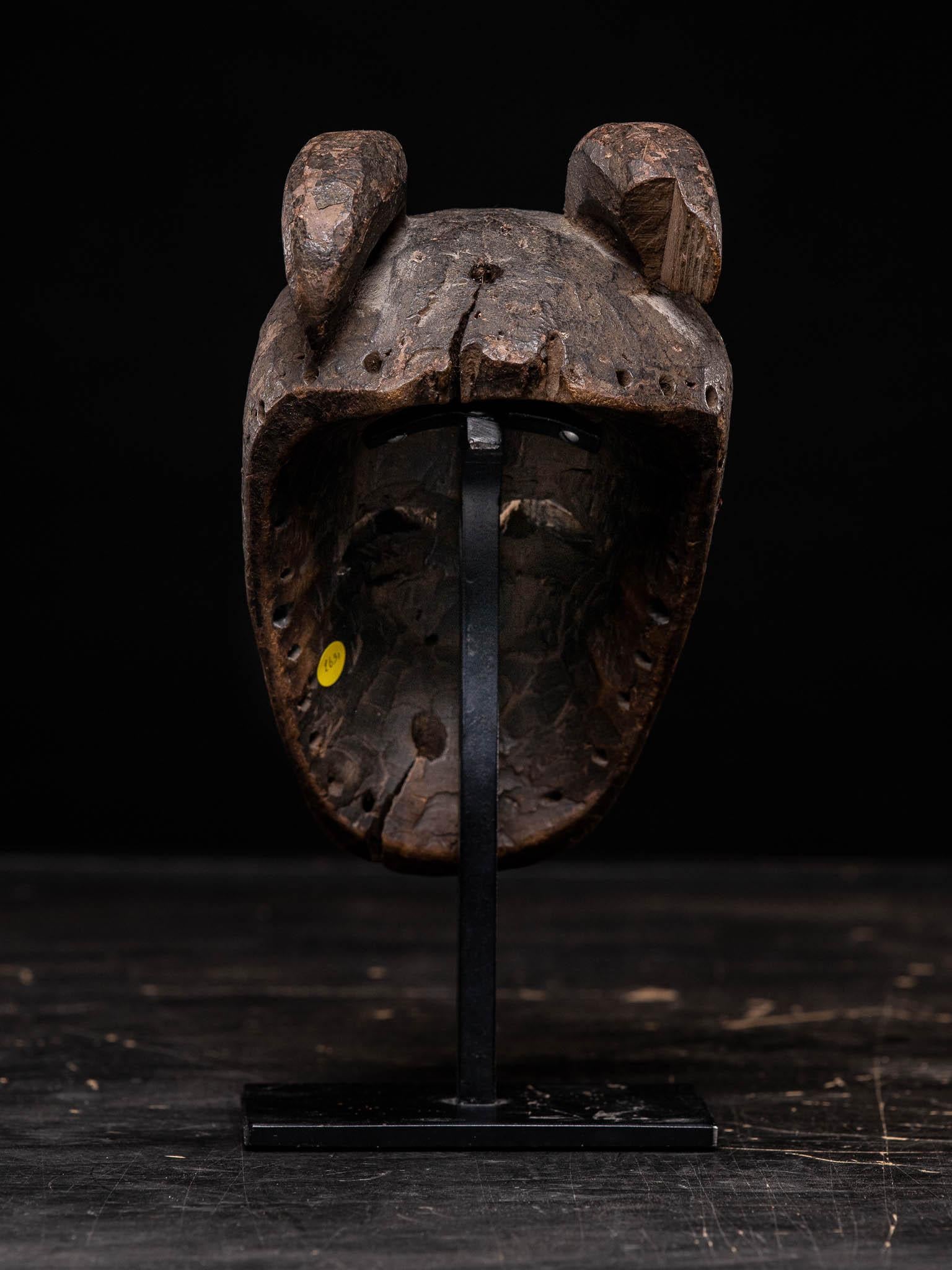 Culto Anang/Ibibio Ekpo Danza de los antepasados Máscara Pueblo Anang/Ibibio Nigeria en Bueno estado para la venta en Leuven , BE