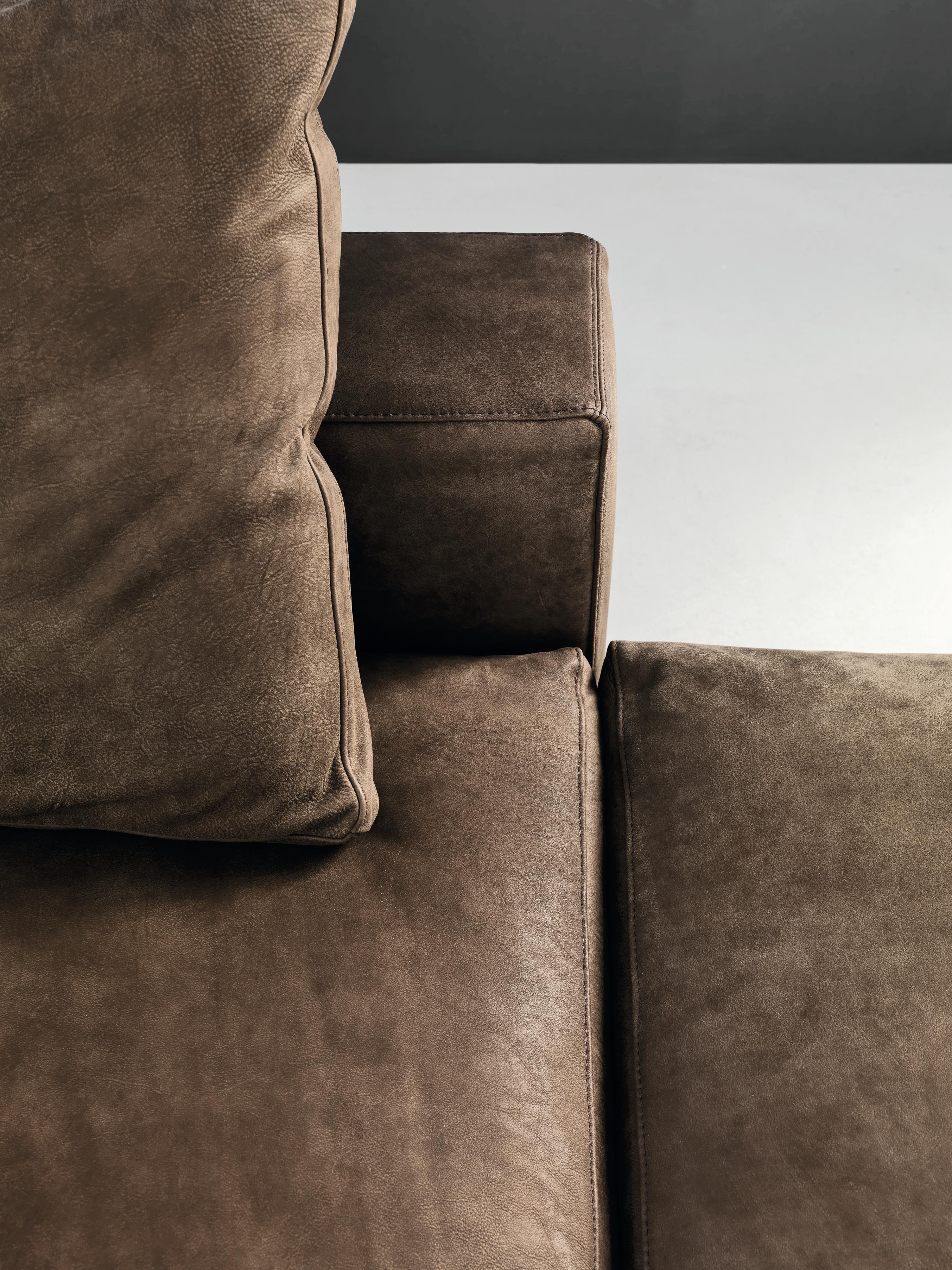 Mittelgroßes Sofa Ananta Class 15 mit Polsterung Lusso und schwarzem Nickel von Sergio Bicego im Angebot 2