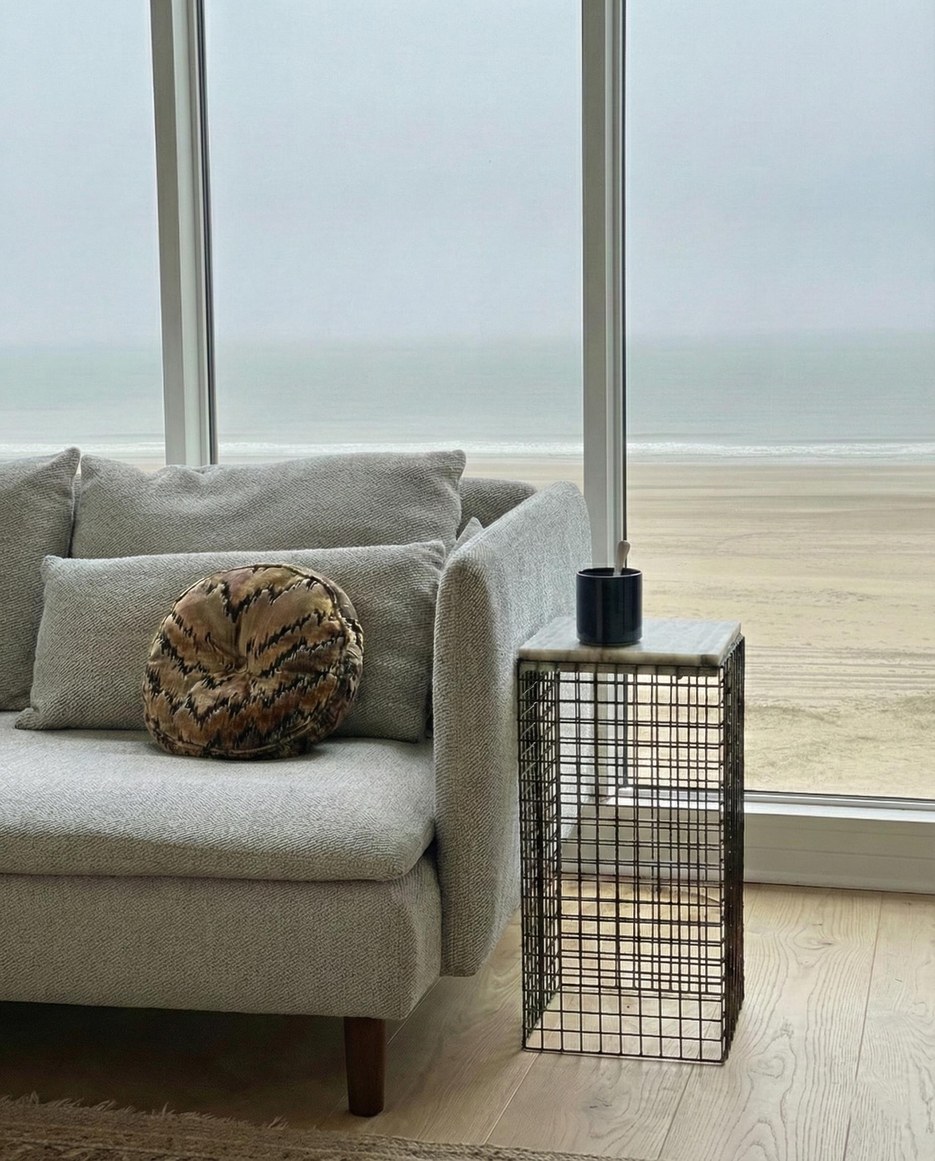 Powder-Coated Anasol Marble Top Side Table with Colored Steel Mesh Base For Sale