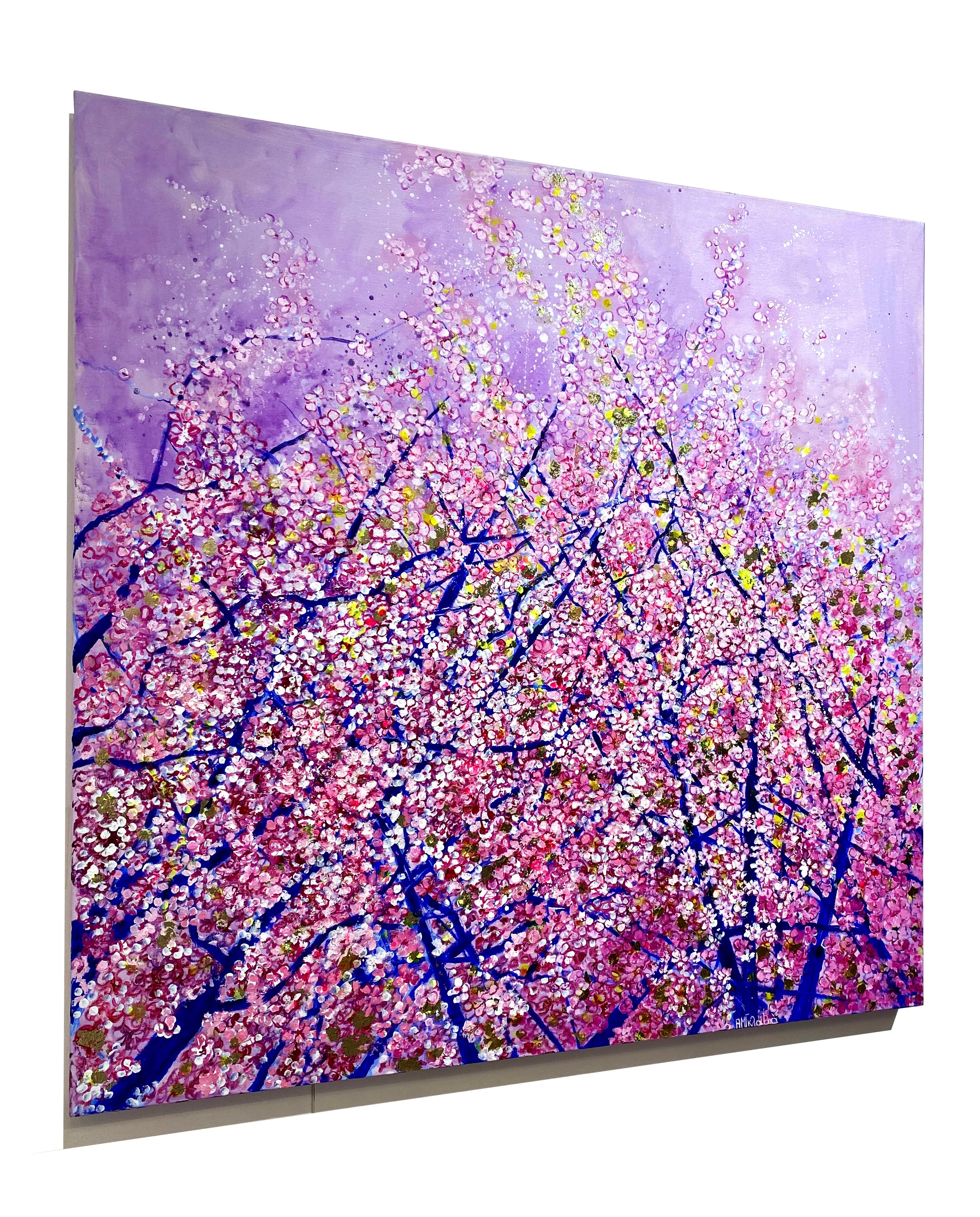 Cherish, Schönes Öl- und Blattgoldgemälde mit rosa geblümten Kirschblütenblüten in Rosa (Zeitgenössisch), Painting, von Anastasia Gklava