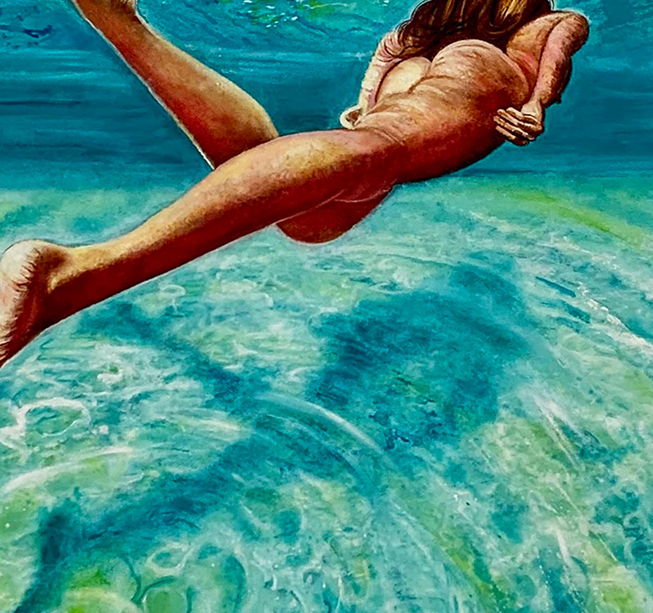 Flotando ingrávidamente - Pintura al óleo de nadadora desnuda, agua de mar turquesa en venta 3