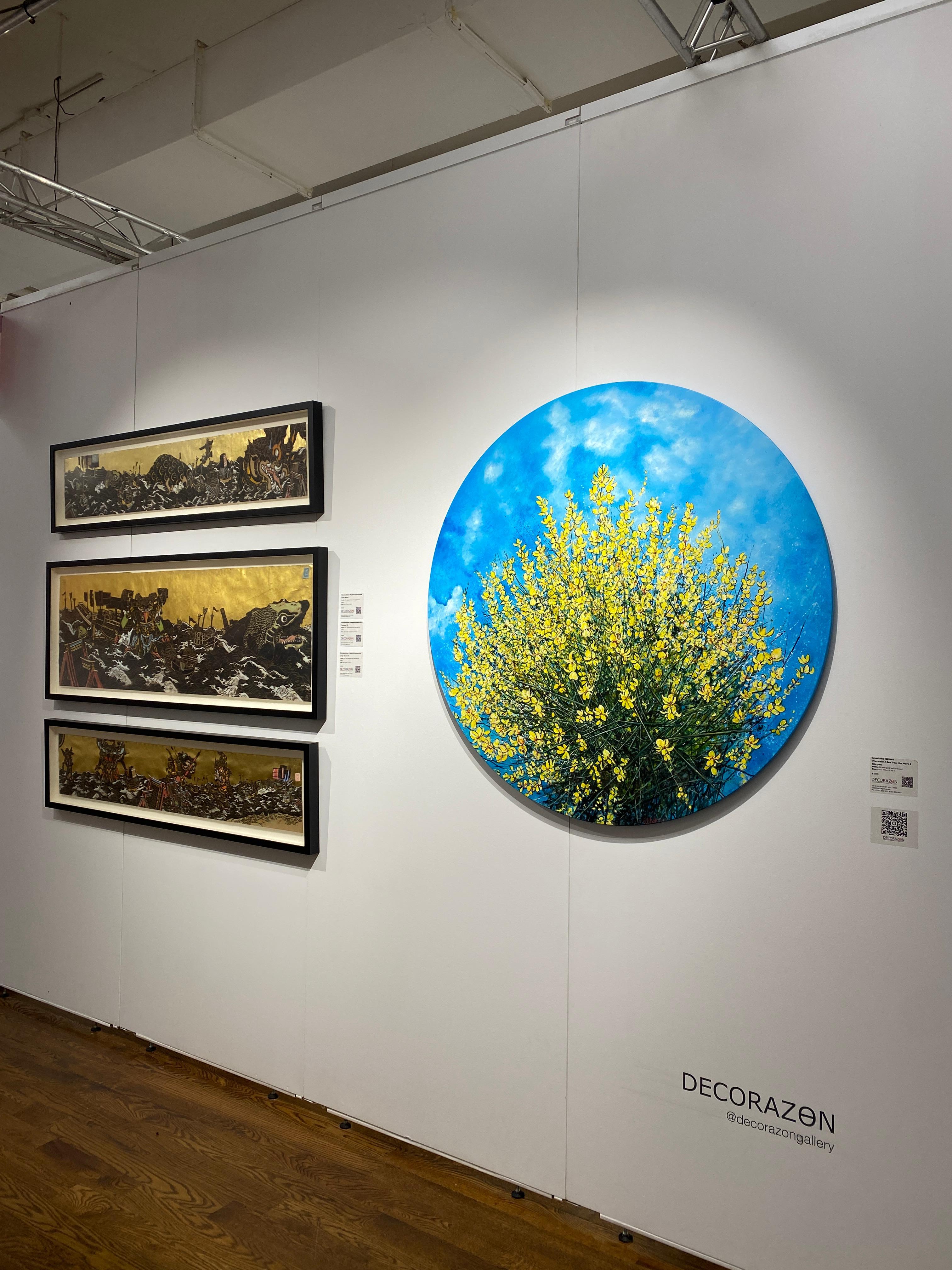 Flowers of Loussios - Circular oil painting, yellow wildflowers and blue sky For Sale 5