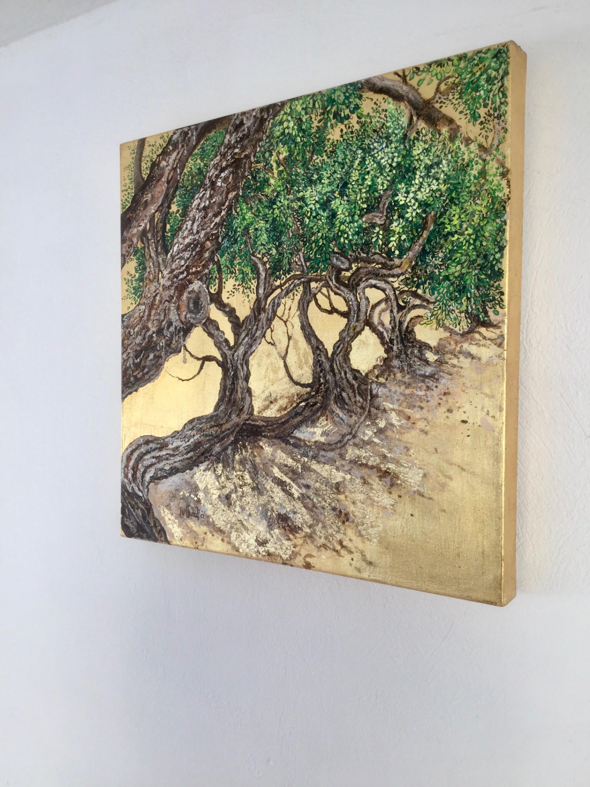 « Majestic Trees Embrace », peinture à l'huile et à la feuille d'or, arbres, nature verte, paysage - Contemporain Painting par Anastasia Gklava
