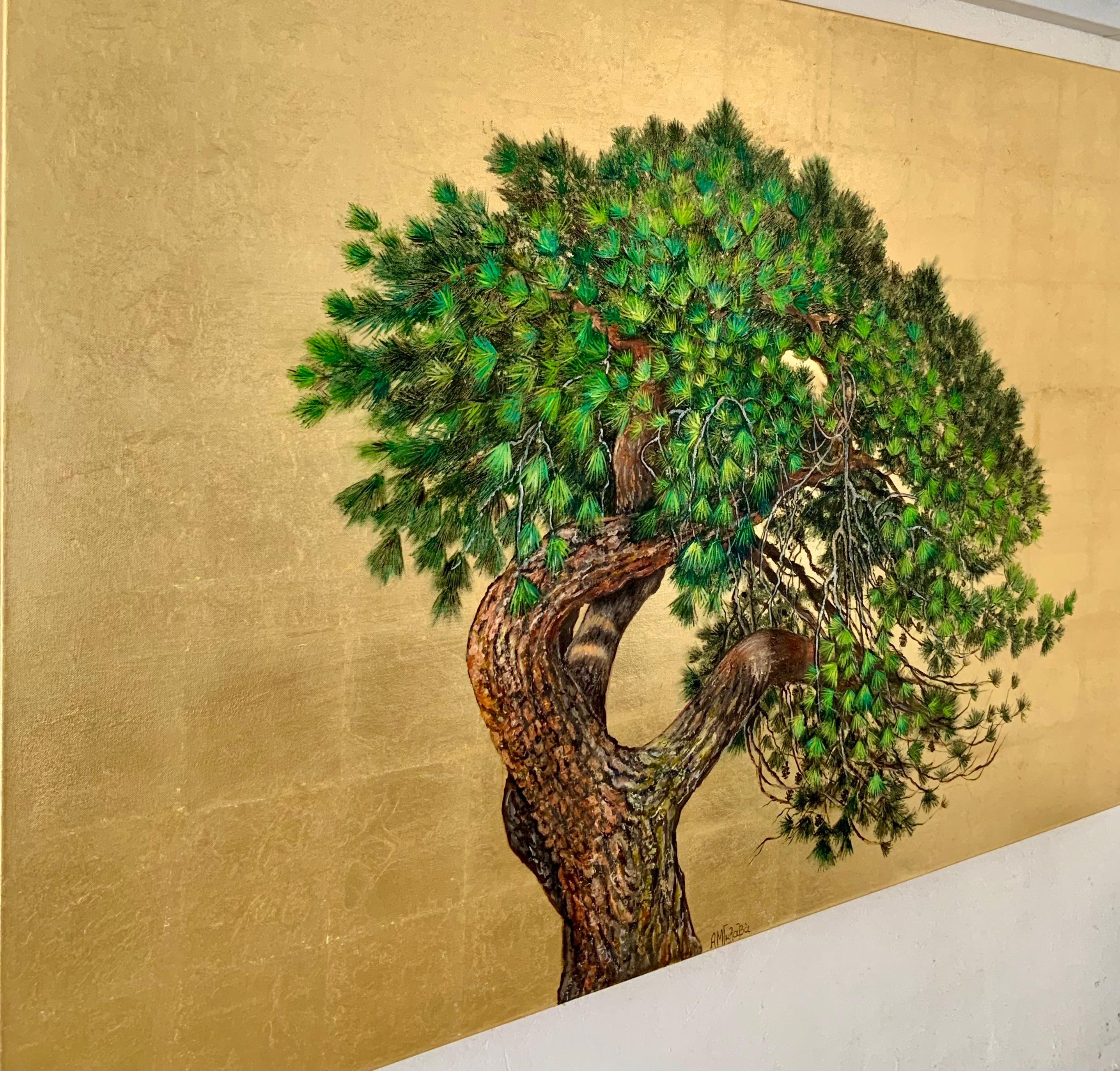Qualcosa di molto speciale - Quadro minimalista a olio e foglia d'oro raffigurante un pino - Painting di Anastasia Gklava