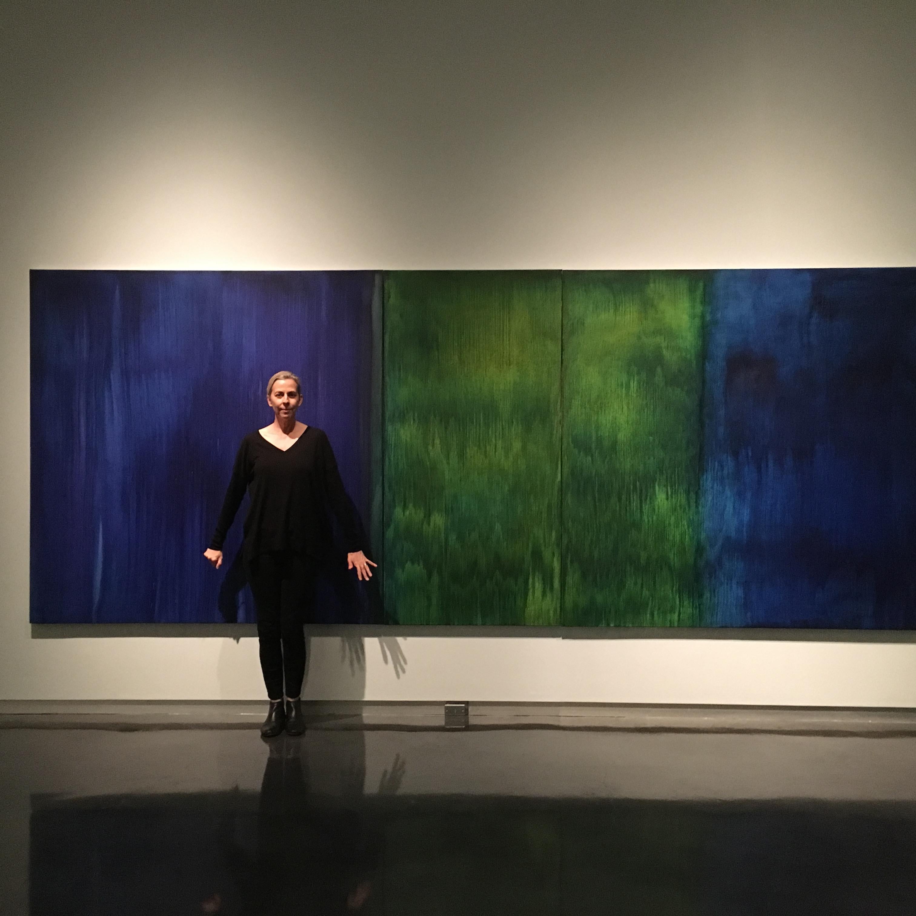 trittico

Anastasia Pelias è nata a New Orleans, Los Angeles, da genitori greci. La sua pratica artistica è radicata nella doppia identità culturale delle sue radici native e ancestrali a New Orleans, Los Angeles e Skopelos, Grecia. Mescolando la