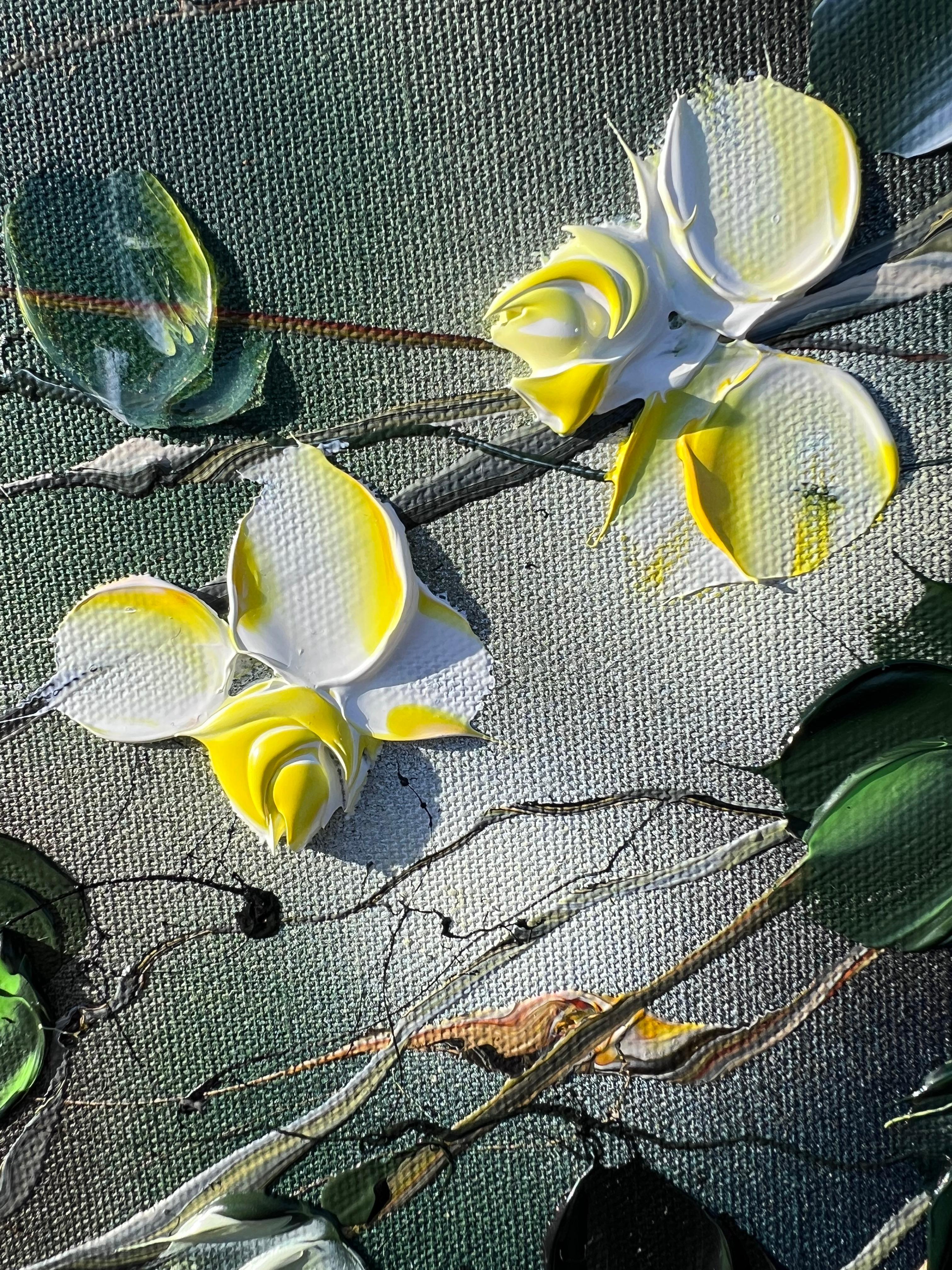 Calm Summer Evening - original impressionistic yellow roses on linen canvas - Abstract Painting by Anastassia Skopp