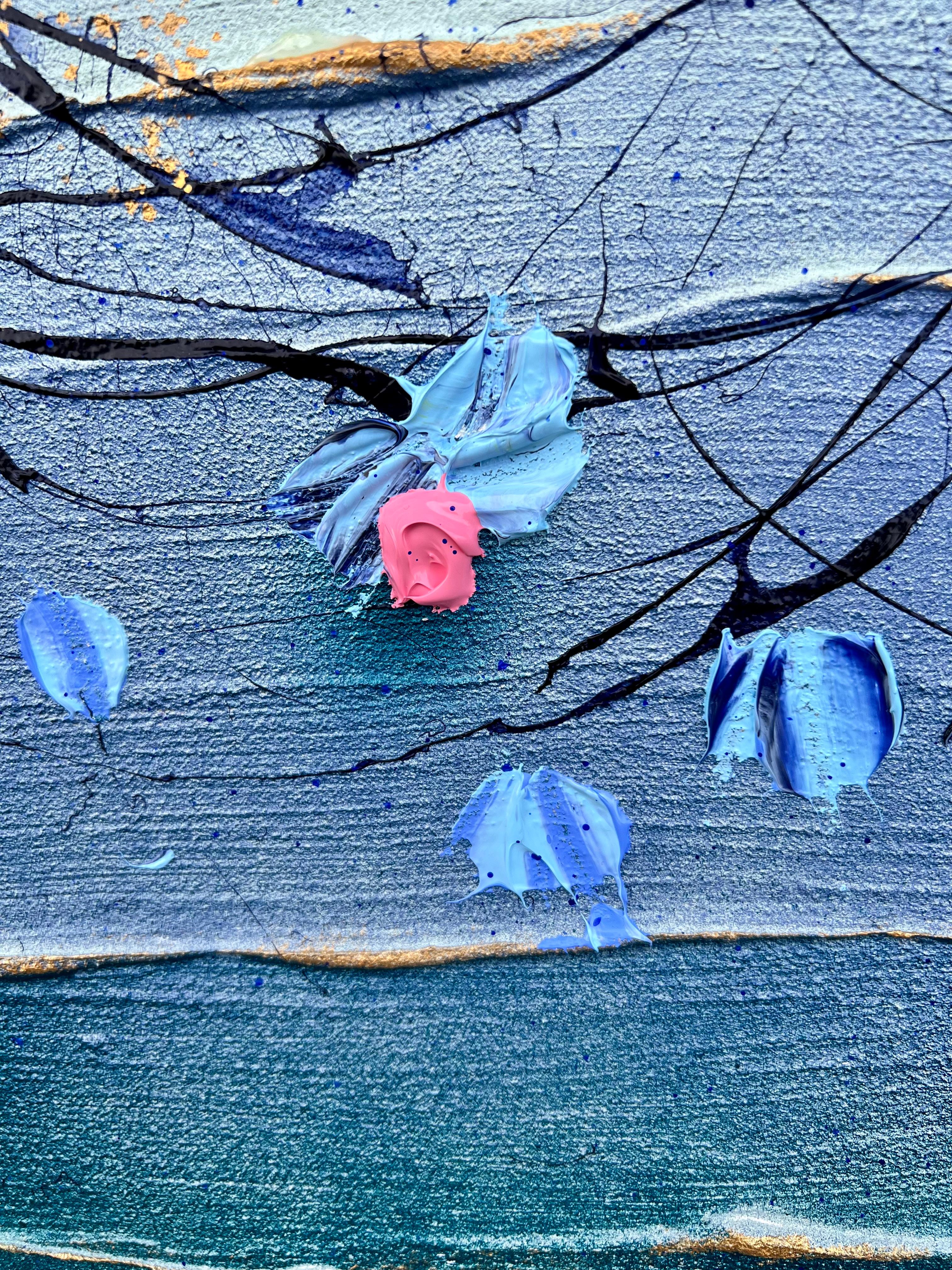Texturiertes dunkelblaues impressionistisches Blumenkunstwerk „Bohemian Morning II“ im Angebot 2