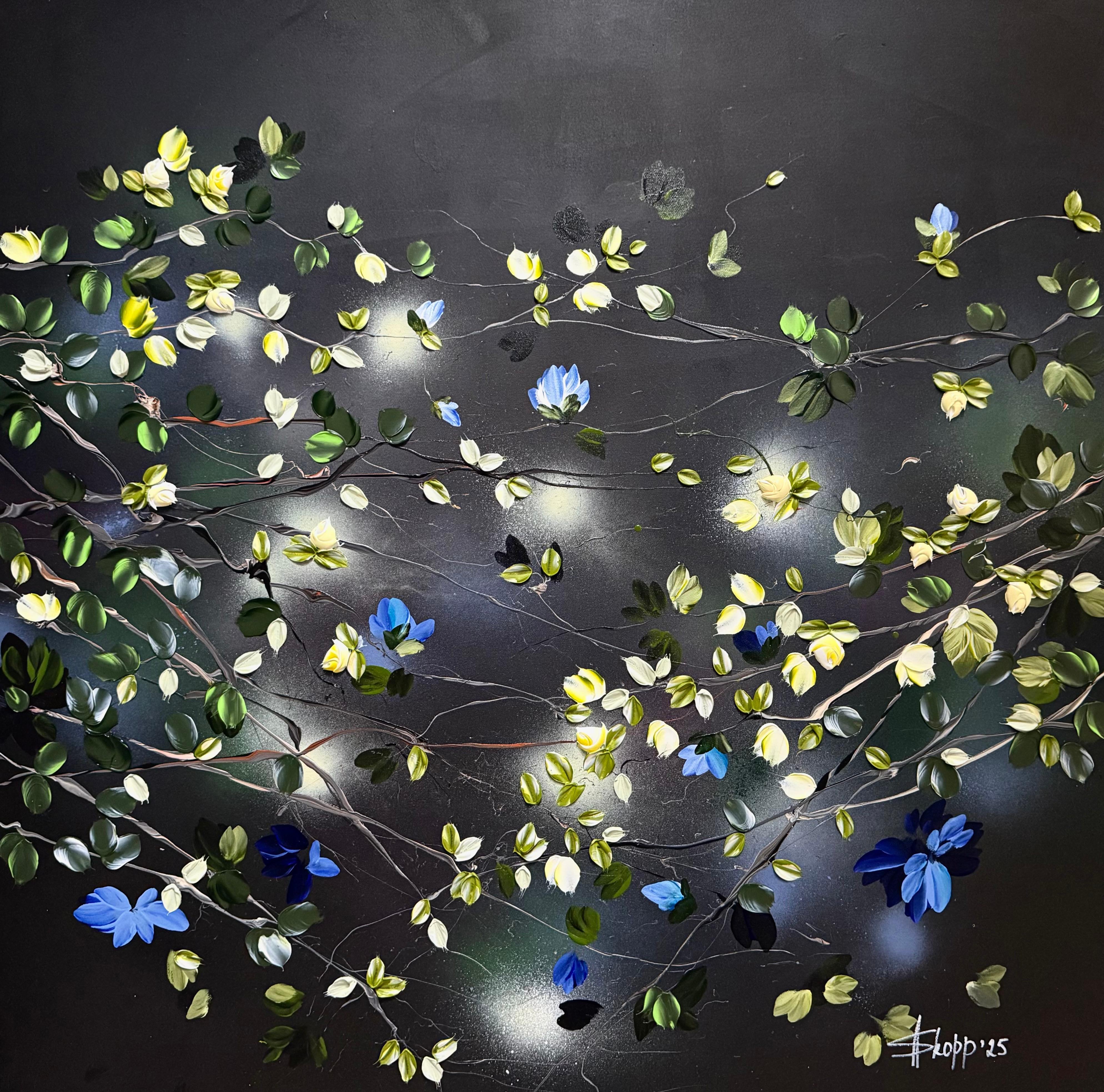Anastassia Skopp Abstract Painting – "Garten bei Nacht" schwarz weiß quadratisch floral romantisch strukturierte Malerei auf Leinwand
