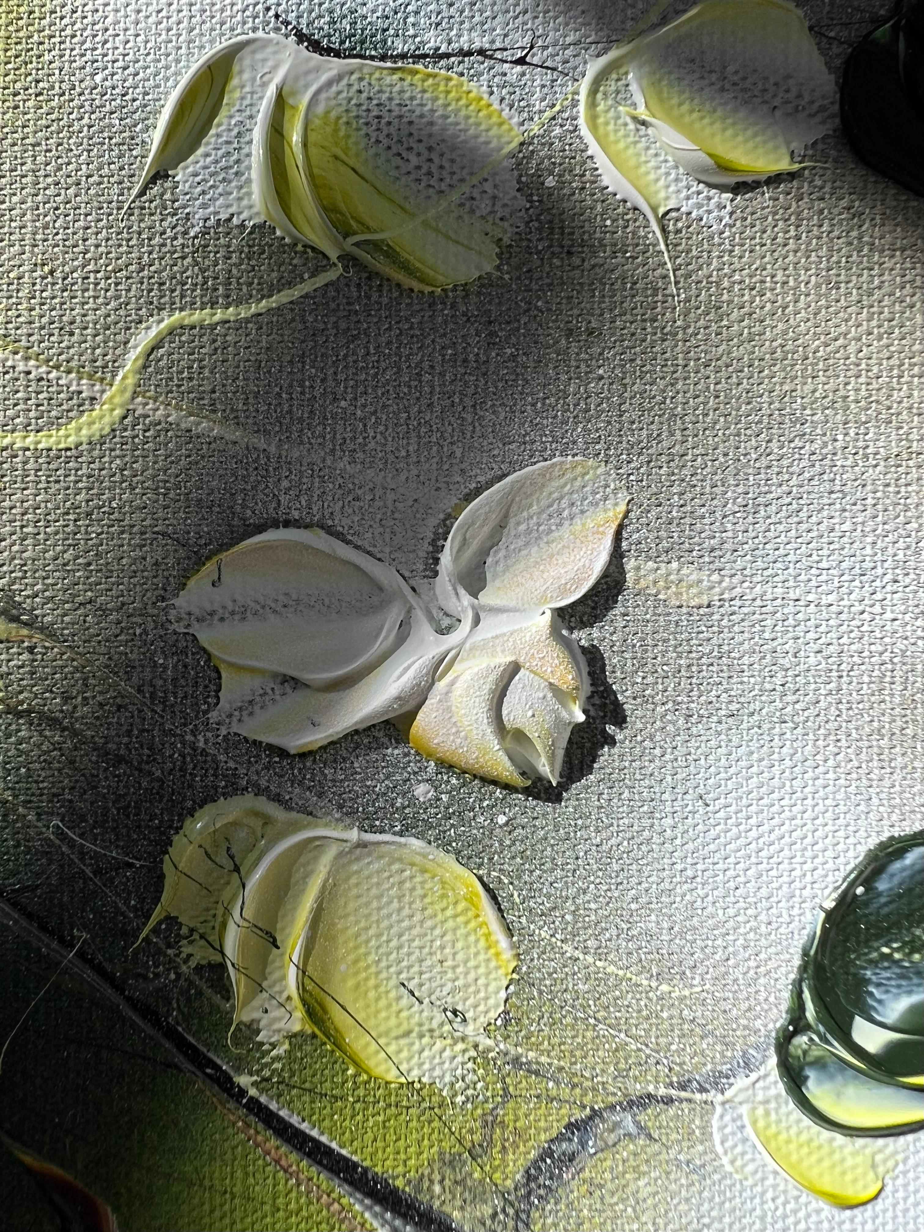 Garden Flowers IV - piccola opera d'arte floreale con rose gialle - Painting di Anastassia Skopp
