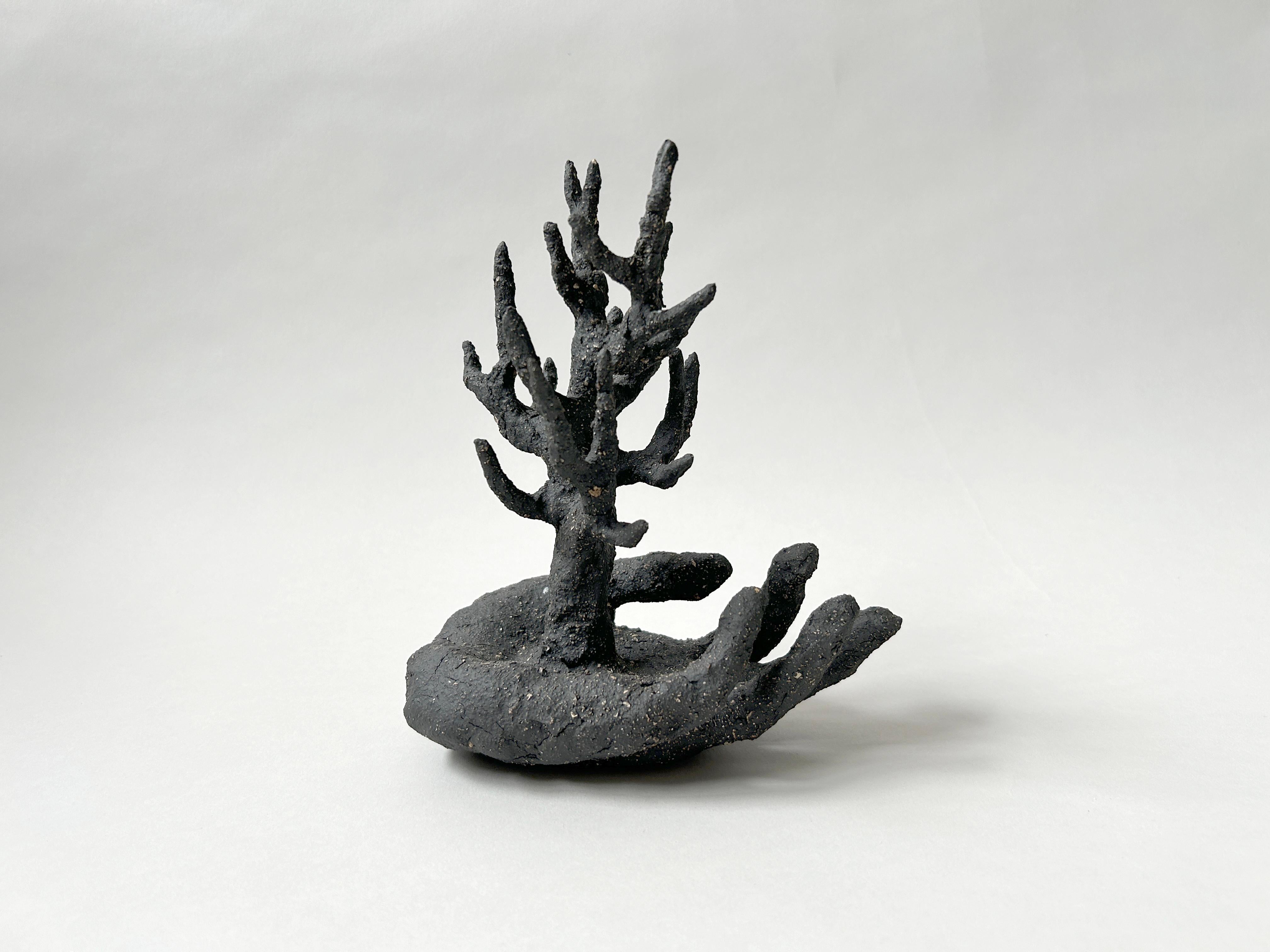 Figurative Sculpture de Anastassia Zamaraeva  - Escultura figurativa de gres: 'Crecimiento en bruto'
