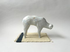 Figurative Skulptur aus Steingut: „Wildbeest, häuslich, domesticated“