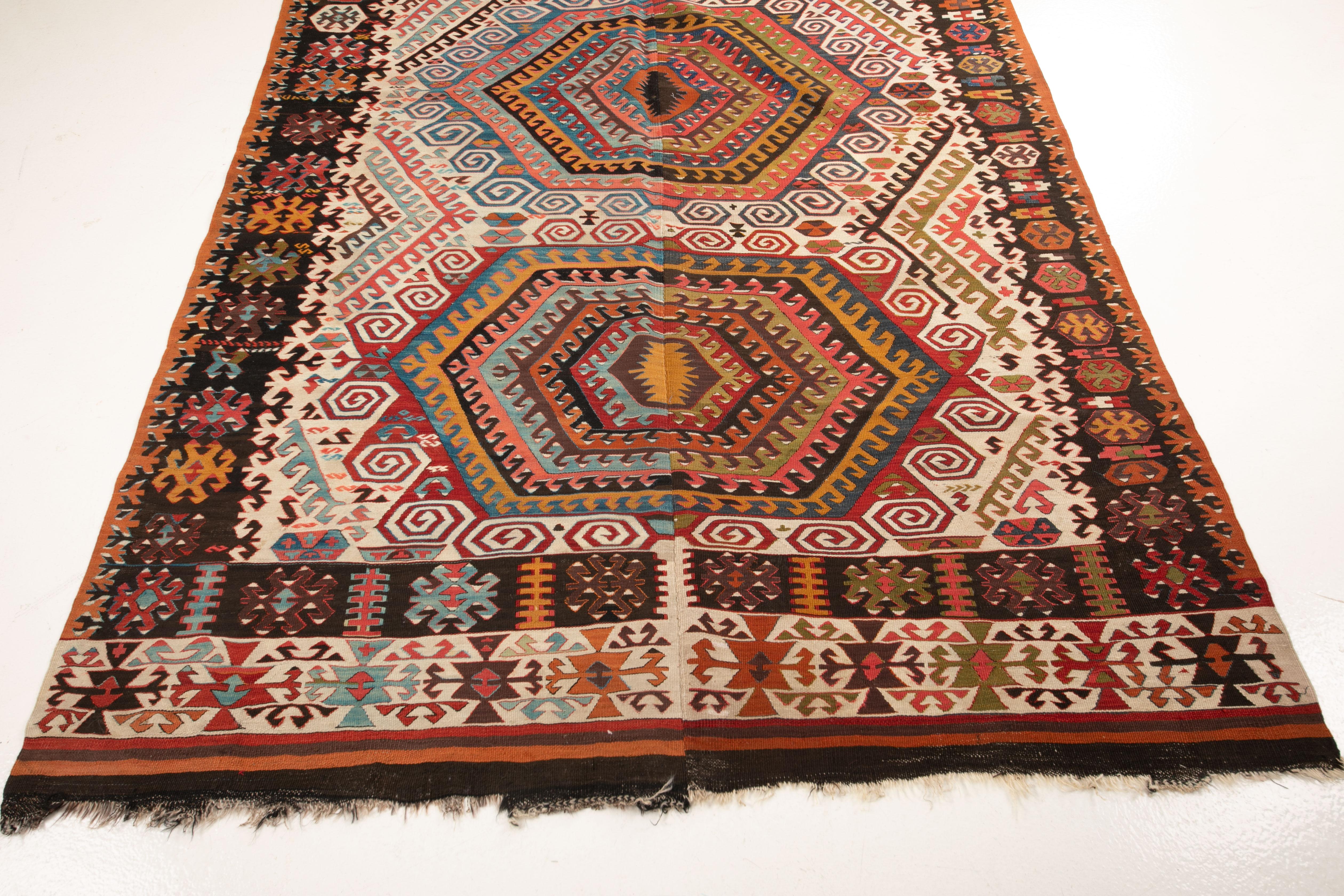 Kilim anatolico, fine XIX secolo. In condizioni buone in vendita a Istanbul, TR