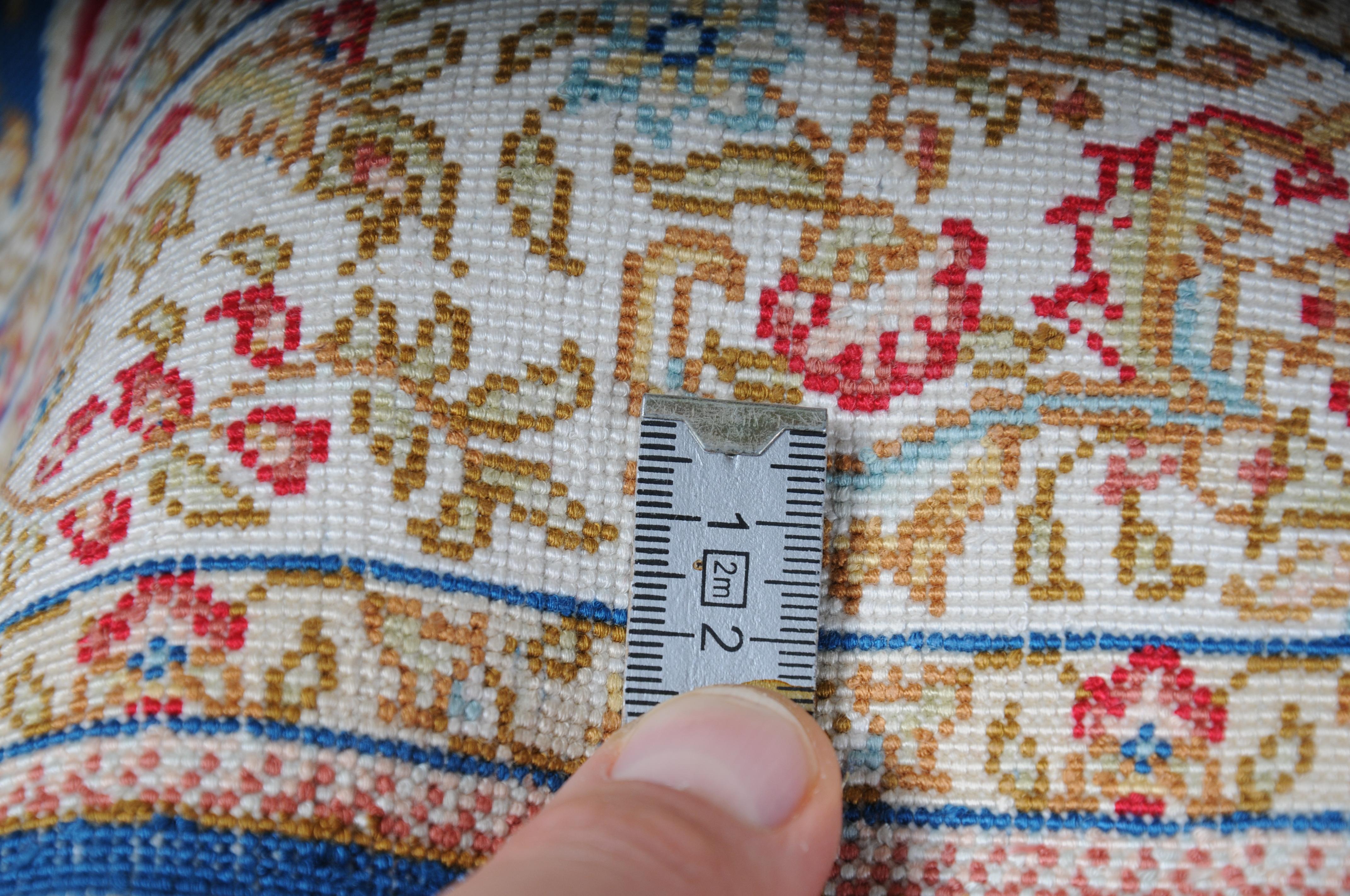 Anatolian prayer rug/tapestry cotton/silk, 20th century For Sale 12